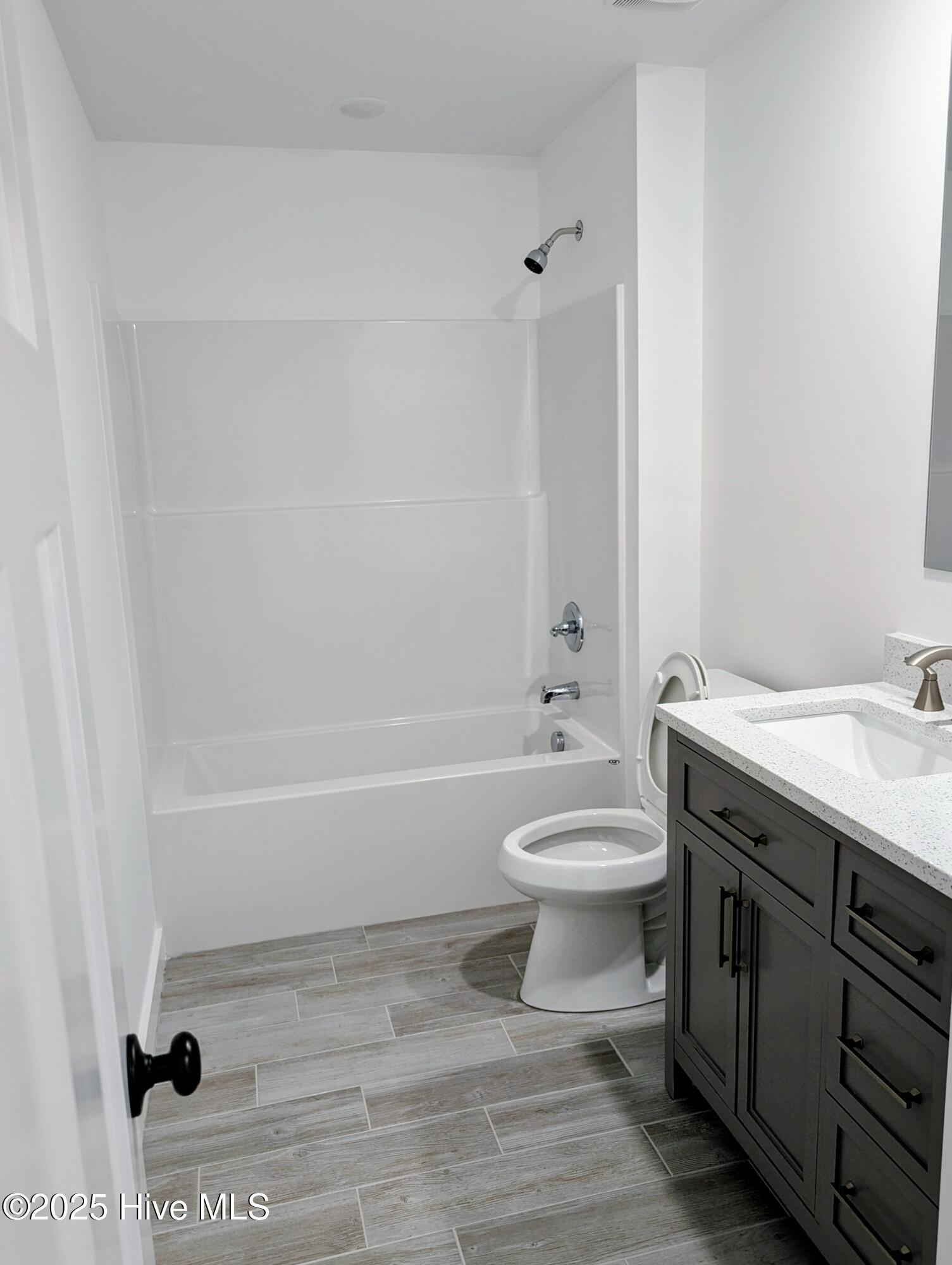 100543862 | Photo 13