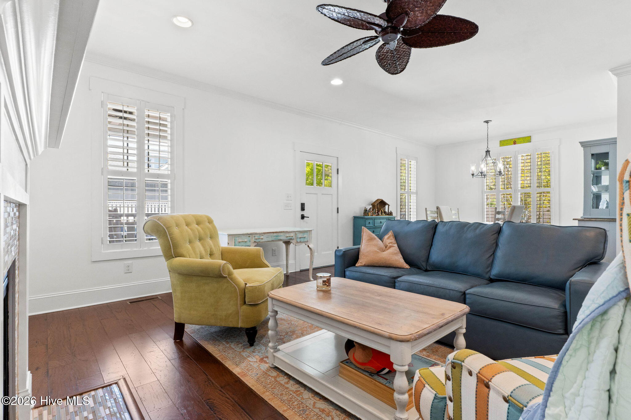 100566680 | Photo 13