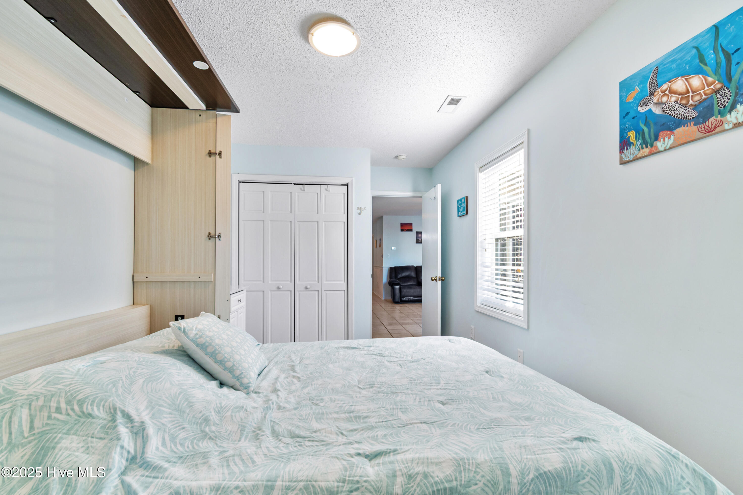 100539702 | Photo 19