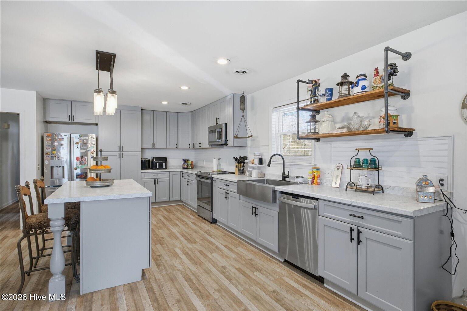 100562707 | Photo 11