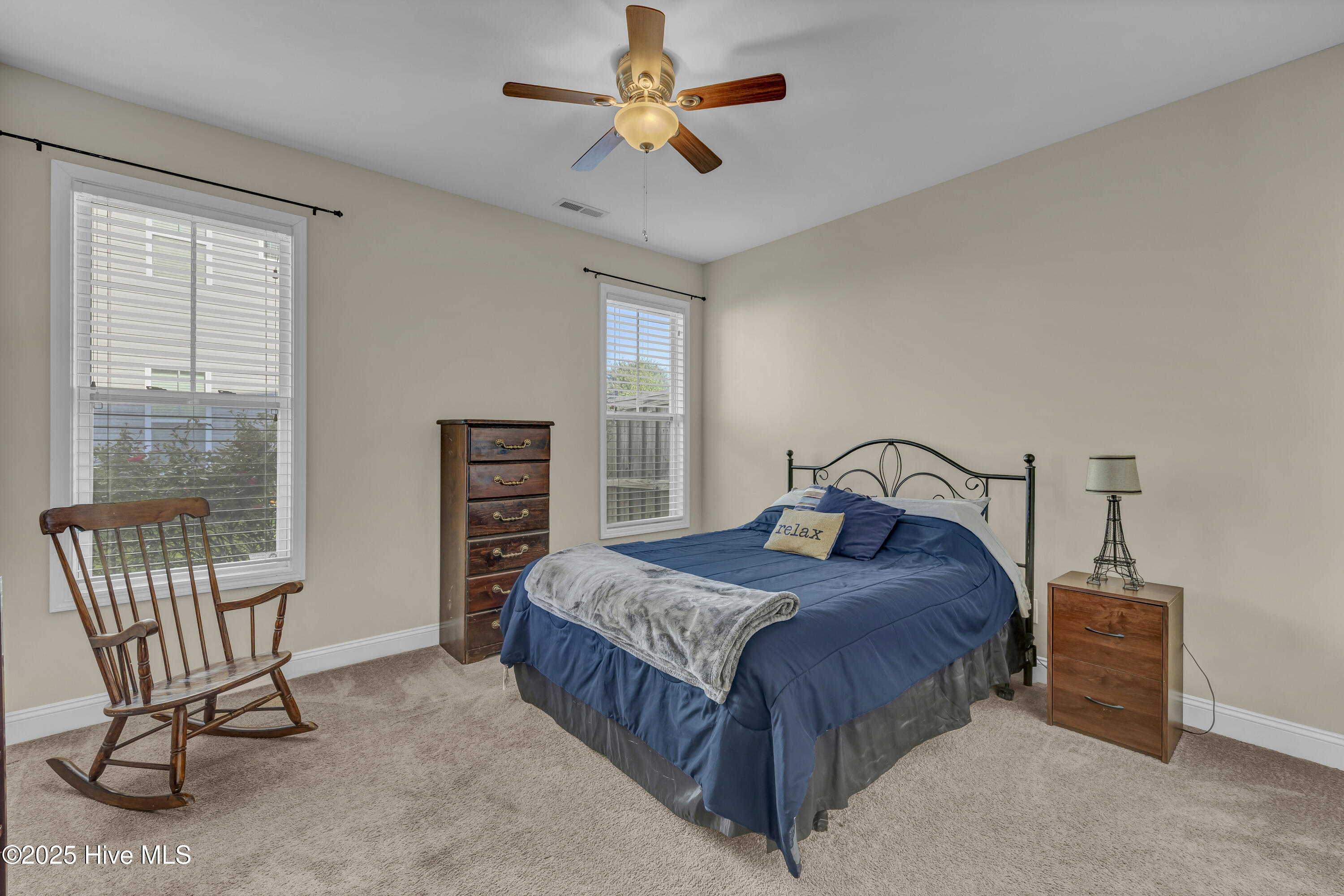 100549704 | Photo 33