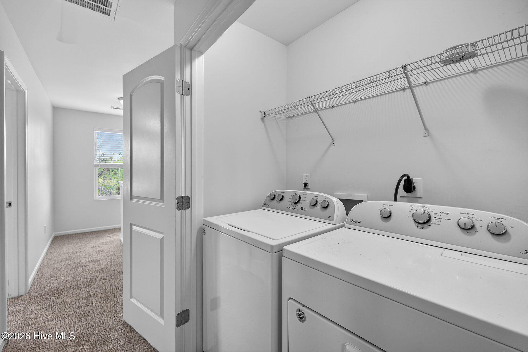 100563693 | Photo 34