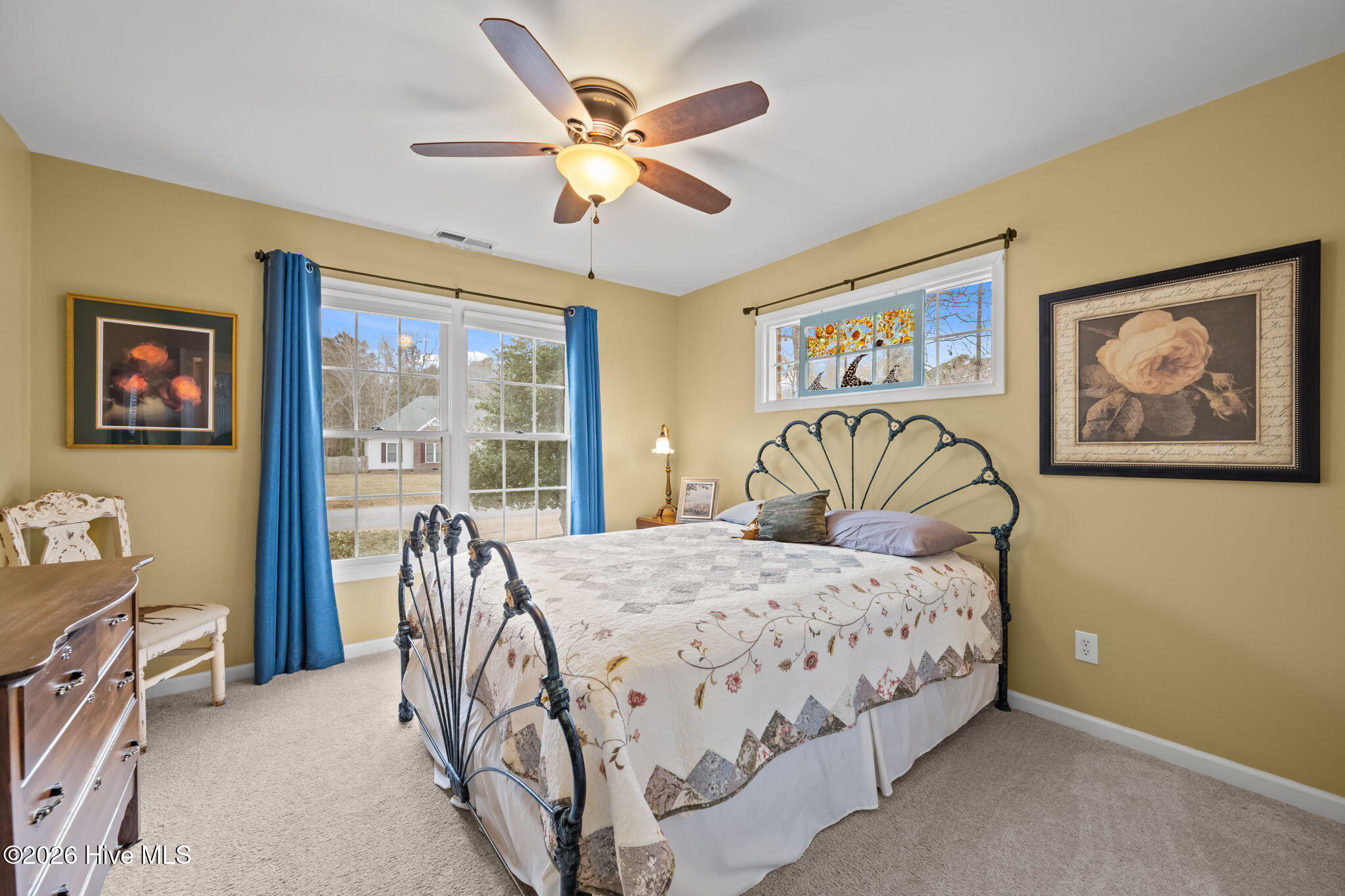 100556770 | Photo 14