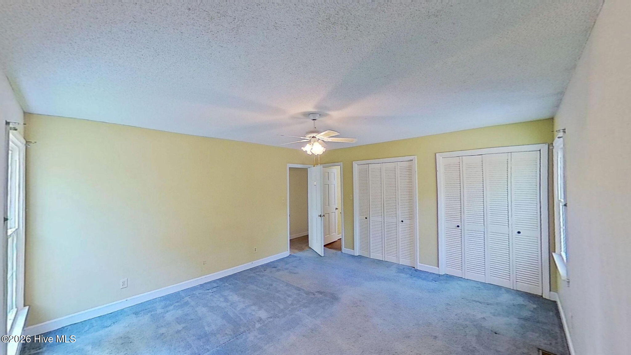512 Raymond Drive,Arapahoe