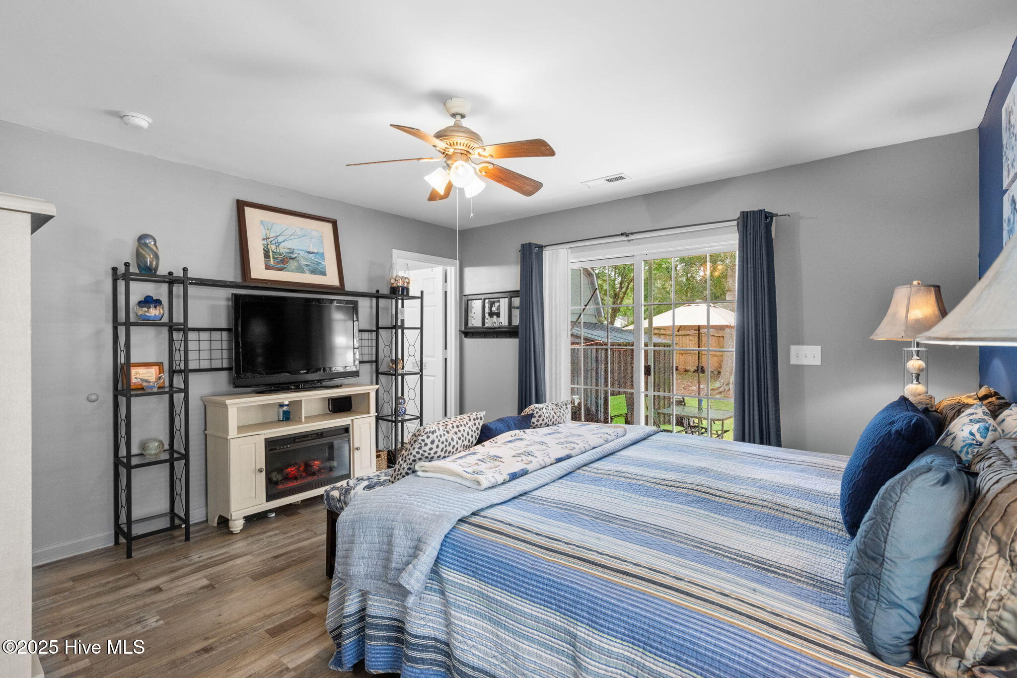 100526973 | Photo 31