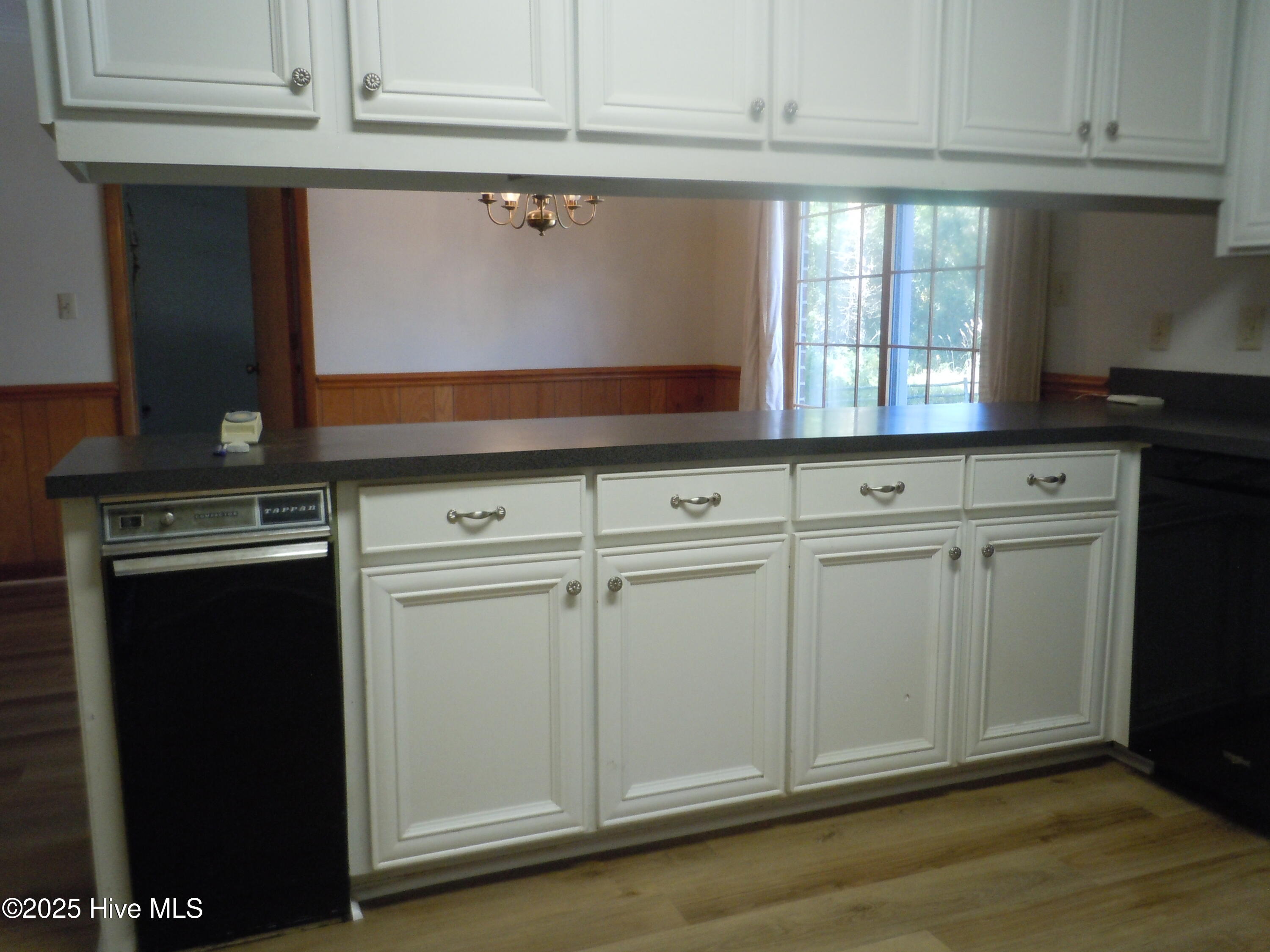 100533053 | Photo 17