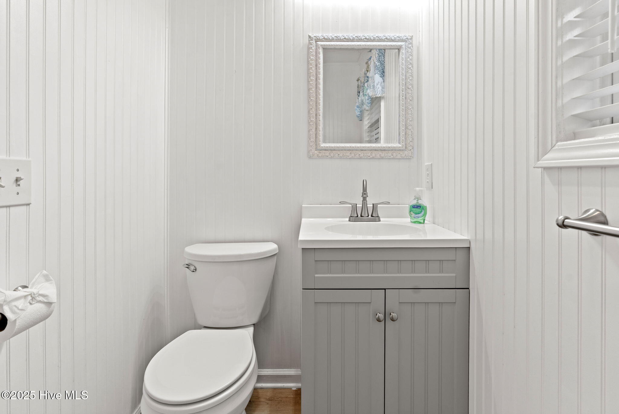 100535002 | Photo 21