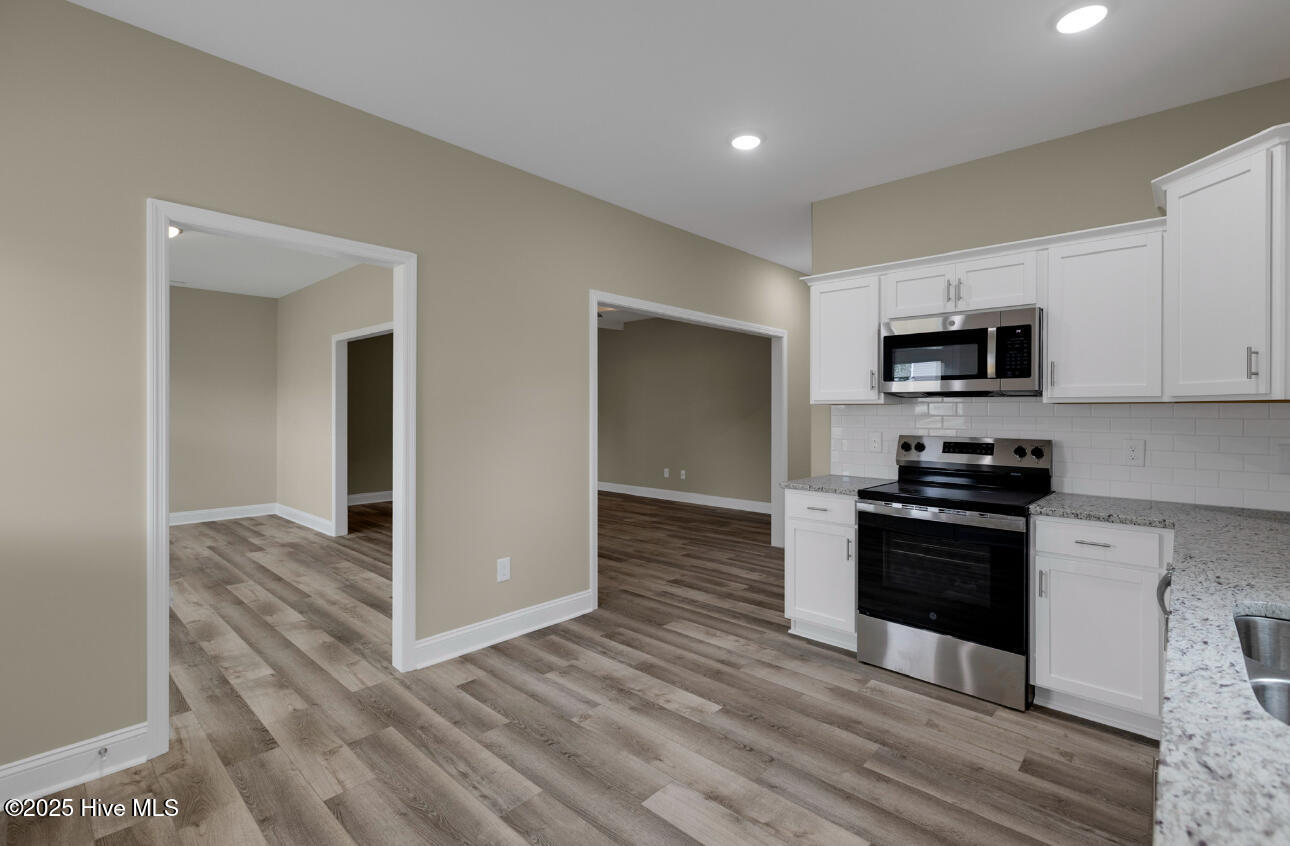 100483735 | Photo 13