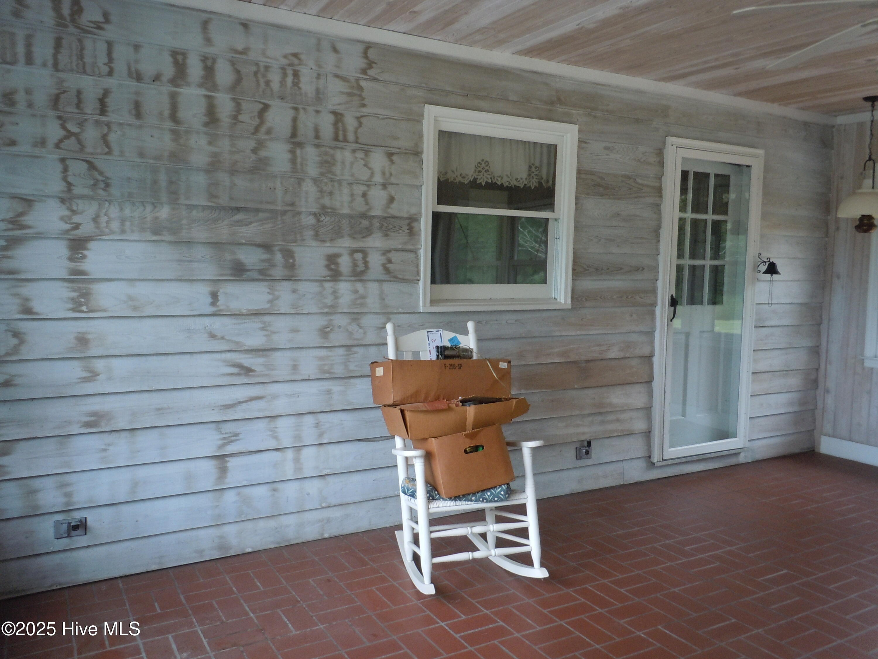 100533053 | Photo 67