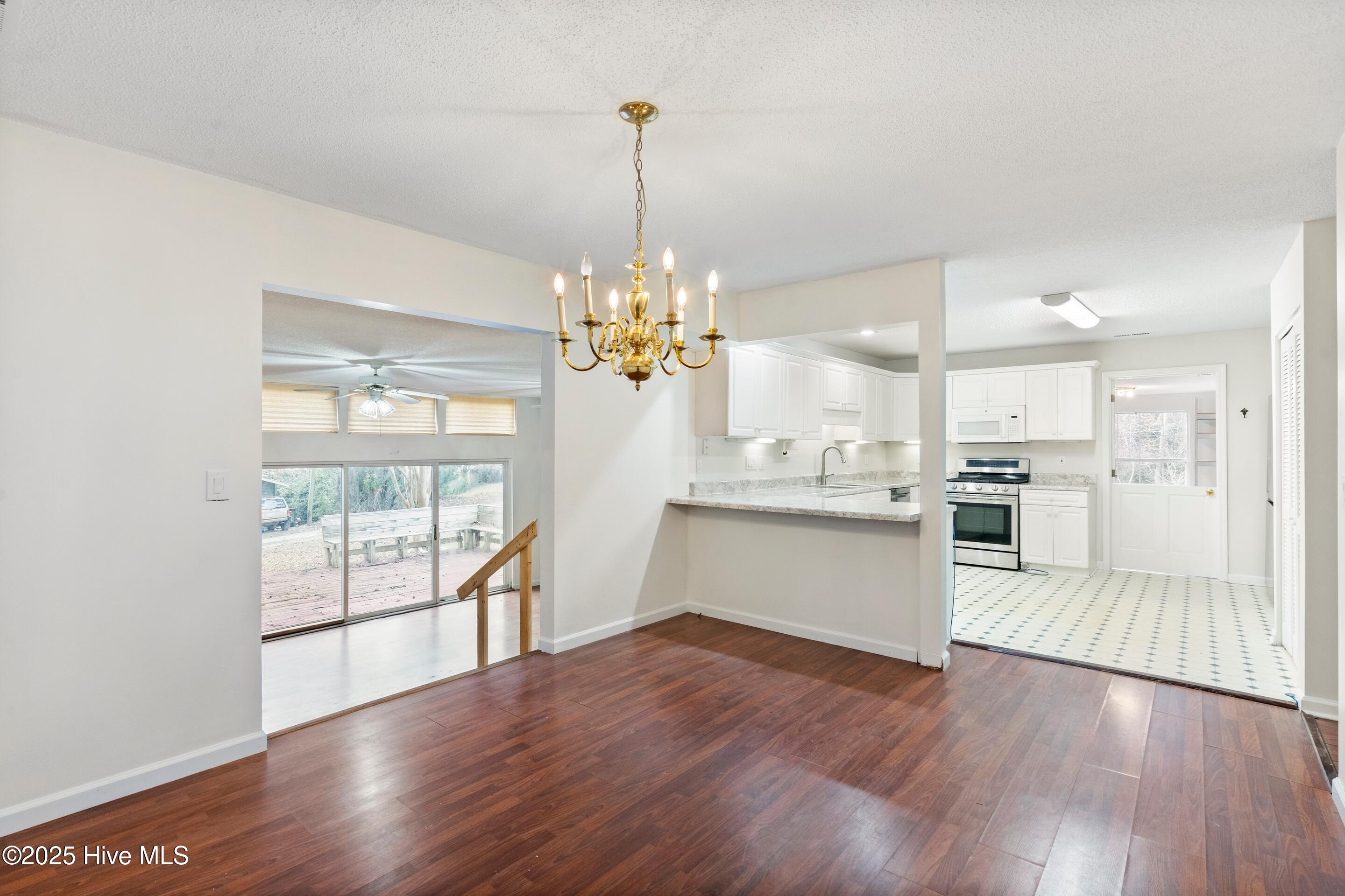 100522461 | Photo 15