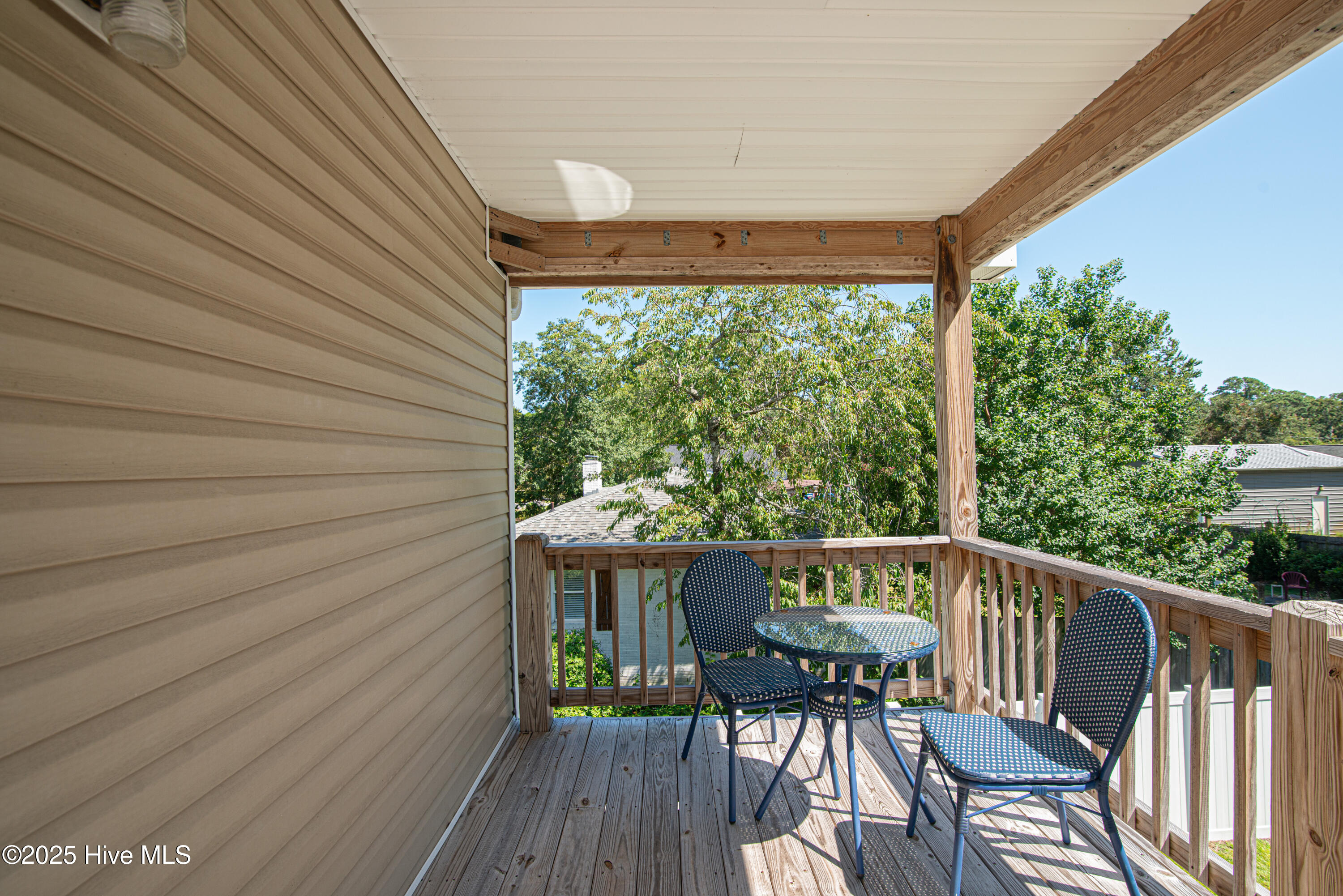 100530224 | Photo 48