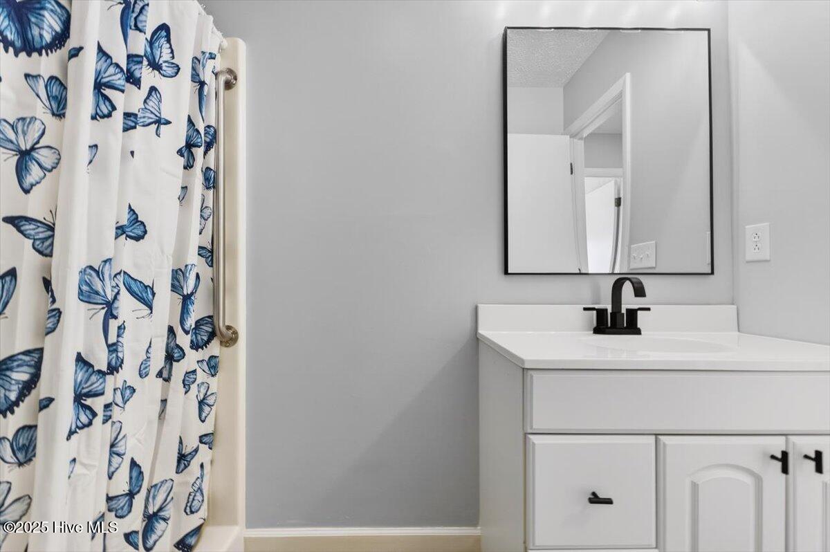 100531909 | Photo 29