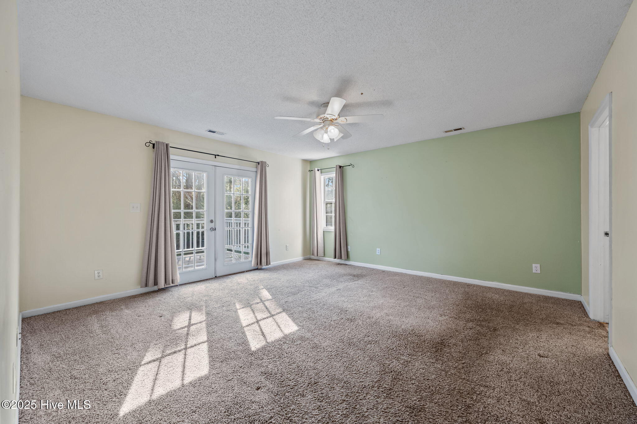 100544578 | Photo 16