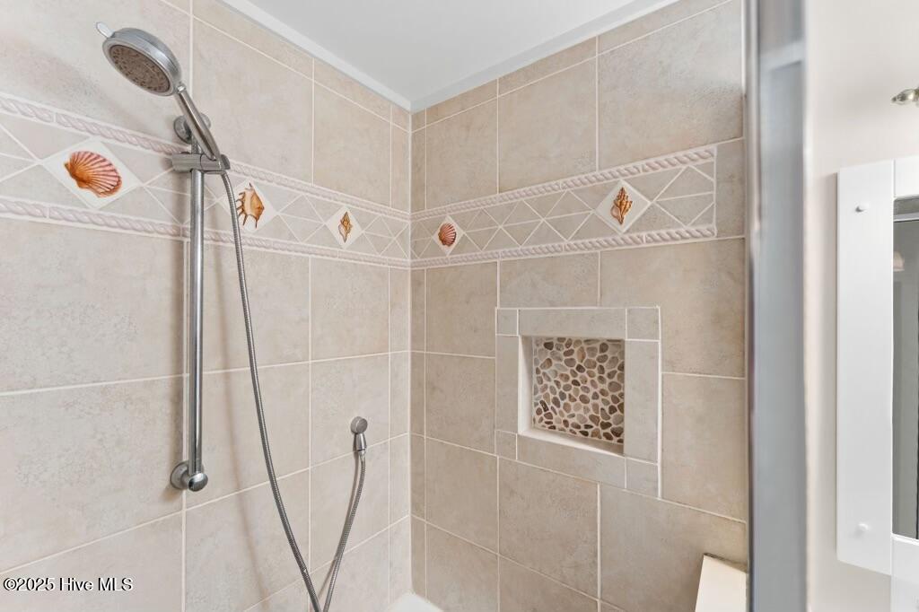 100537952 | Photo 26