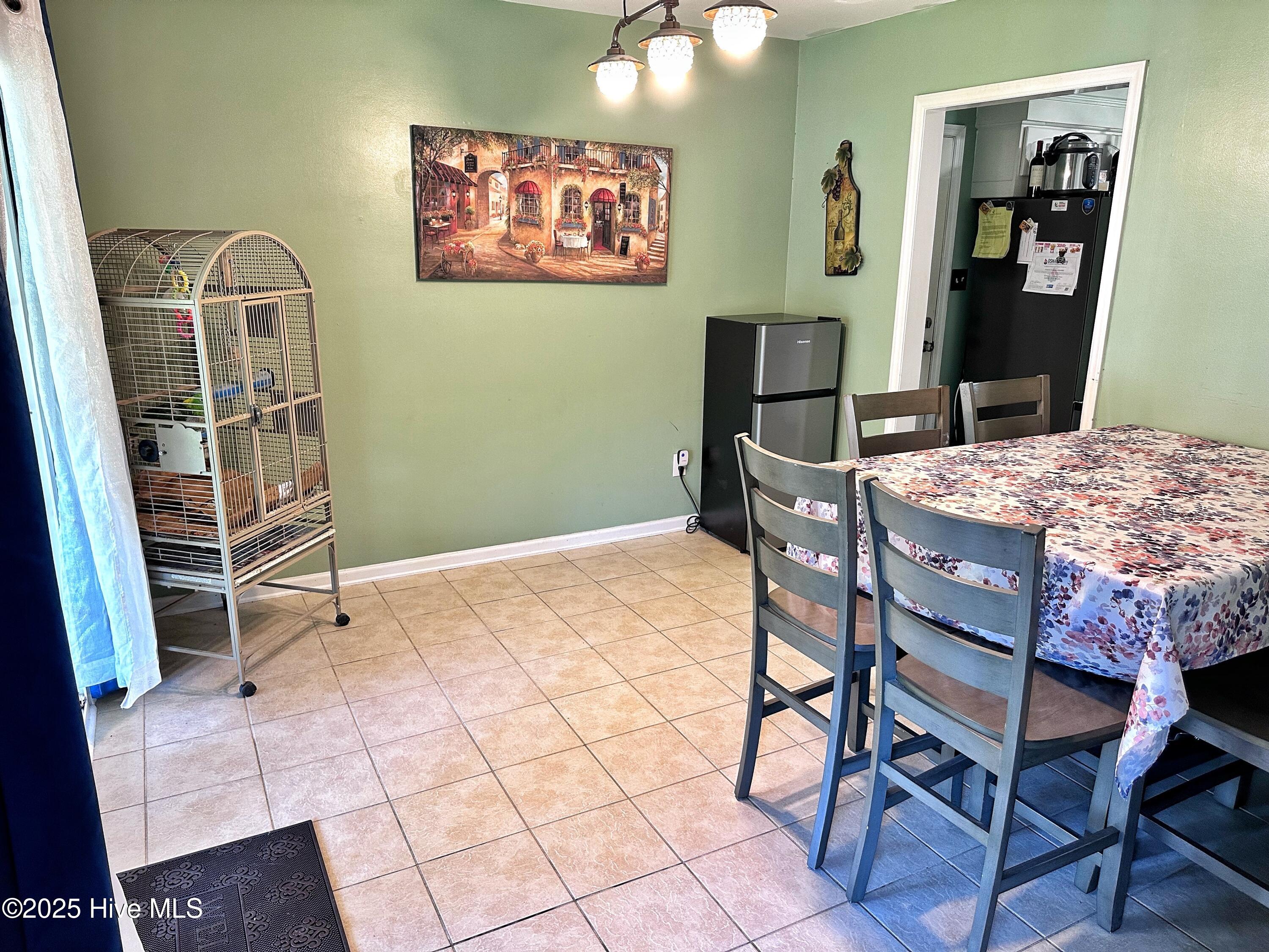 909 Springdale Drive, Jacksonville, NC 28540 – photo 16: Dining