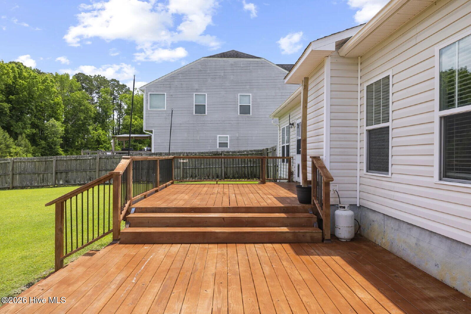 100577719 | Photo 26