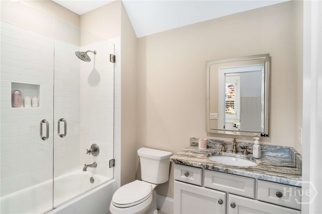 ALL BATHS HAVE ENCLOSURES