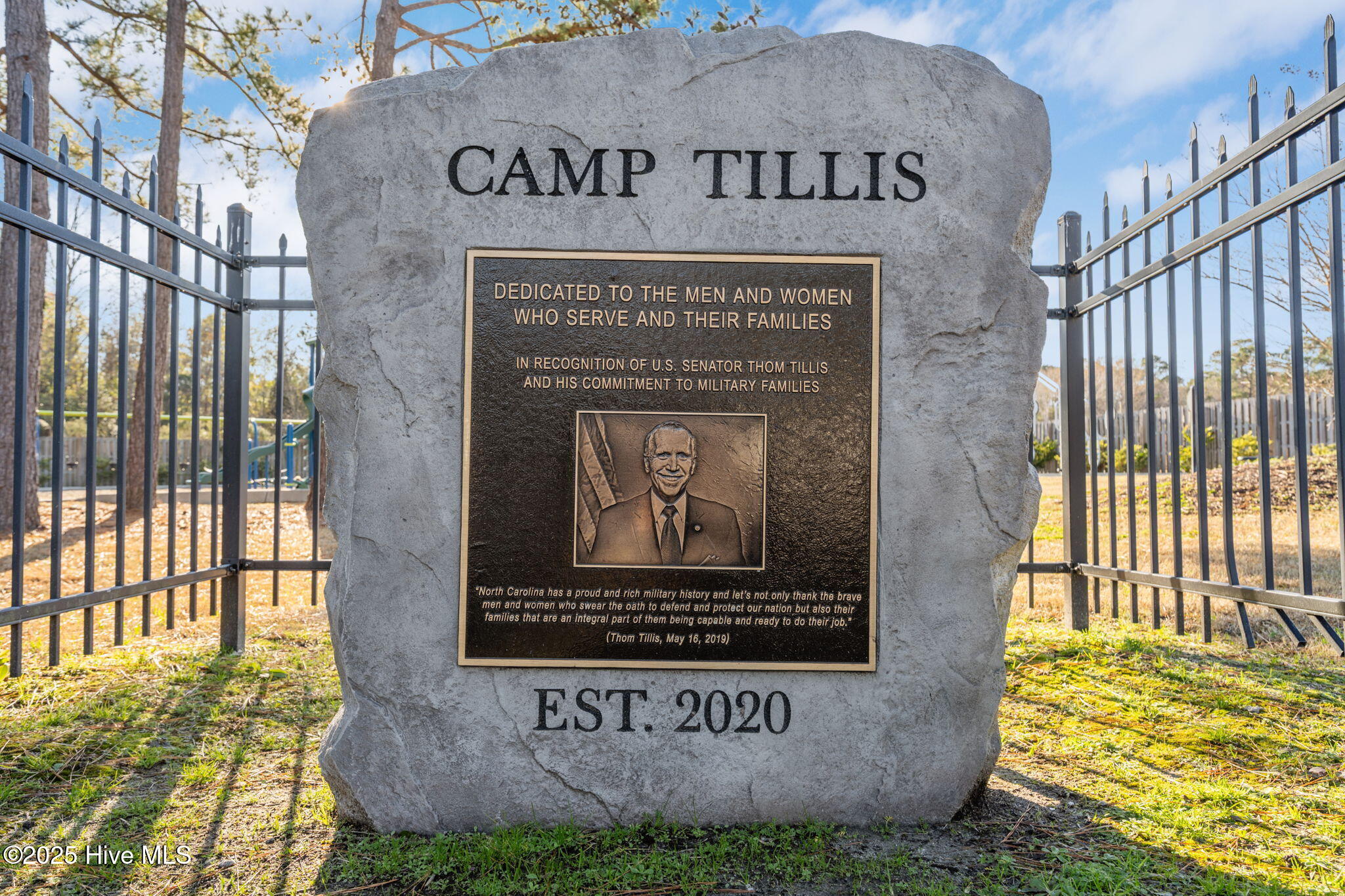 100545189 | Photo 75