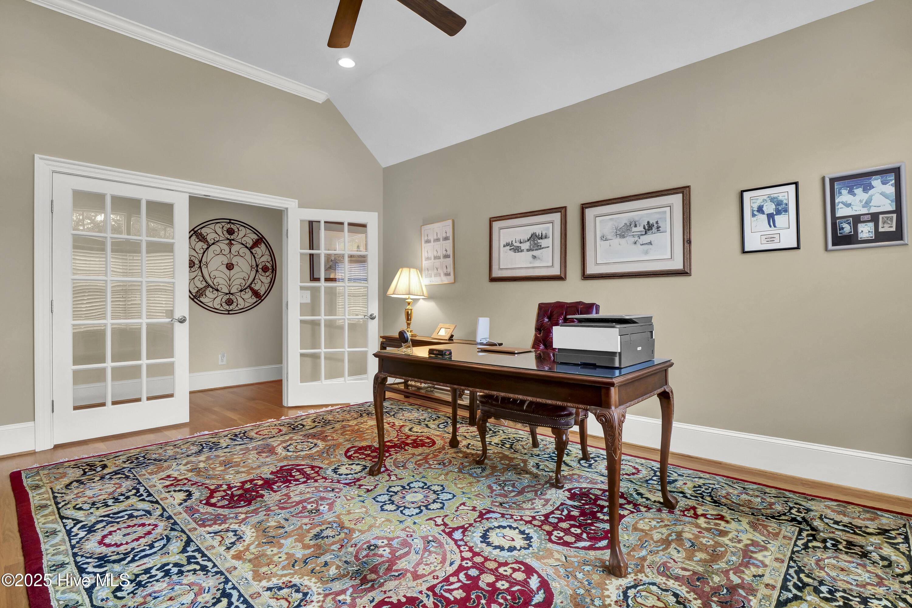 100555376 | Photo 36