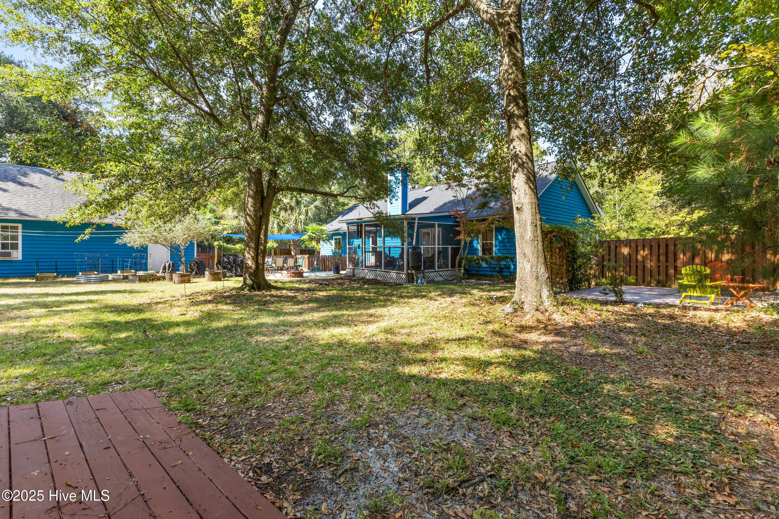 100533907 | Photo 36