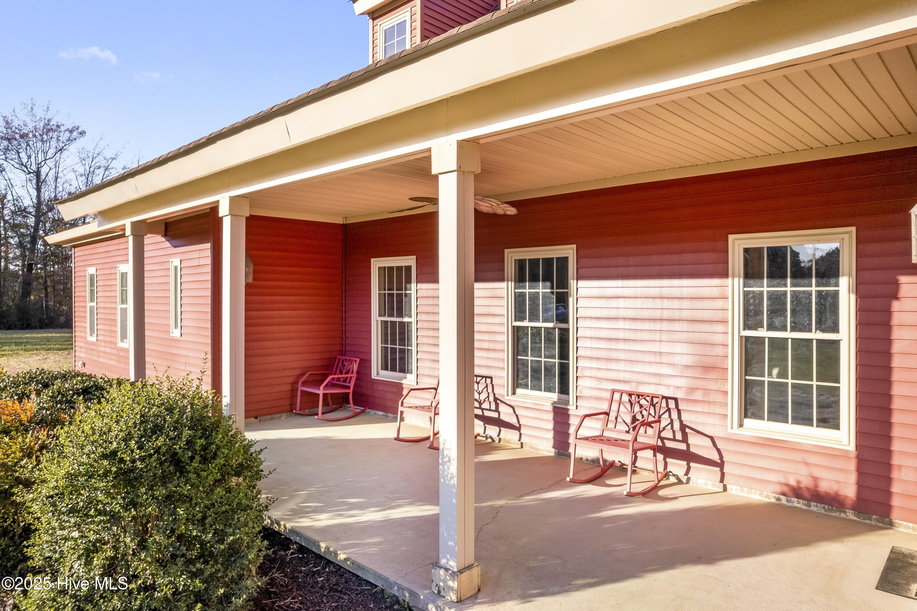 Homes for sale in Moyock, NC | 1079 Tulls Creek Rd, Moyock, NC 27958 | MLS# 100542636