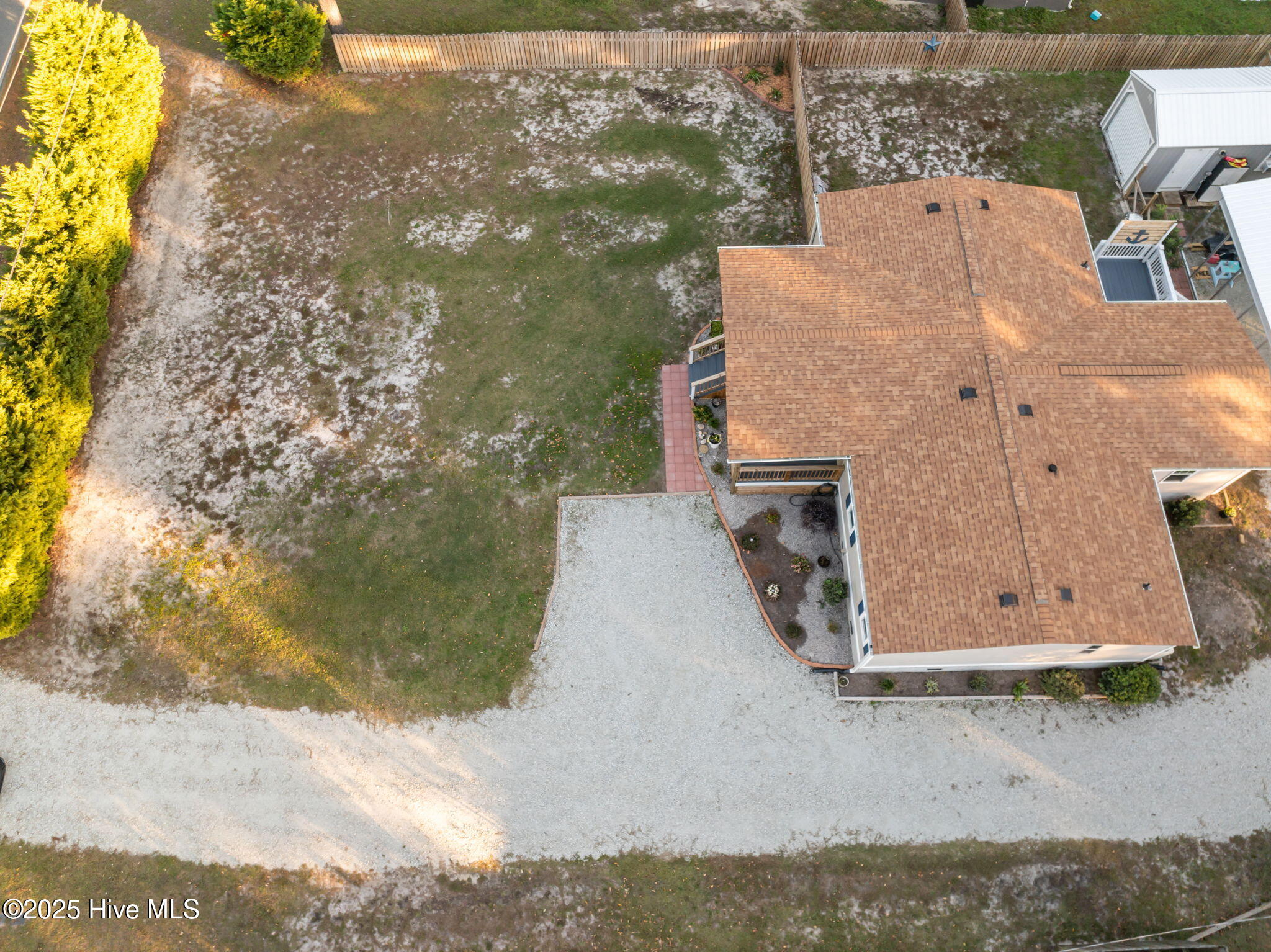 100540972 | Photo 36