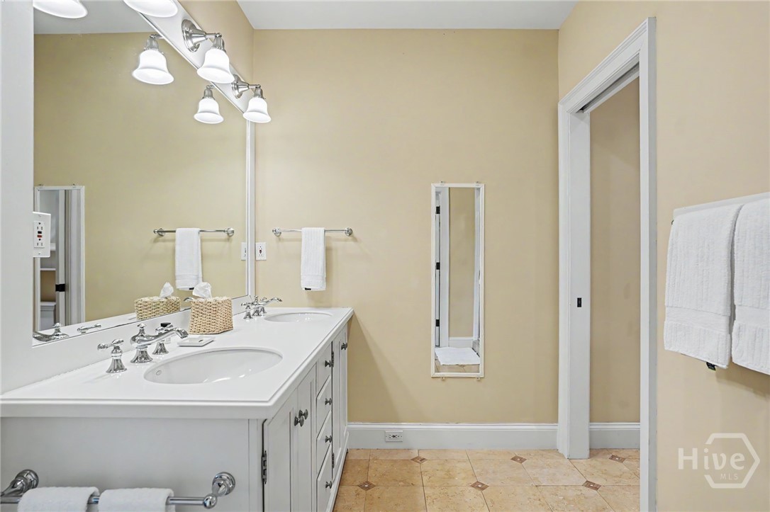 Bedroom 2 En-Suite