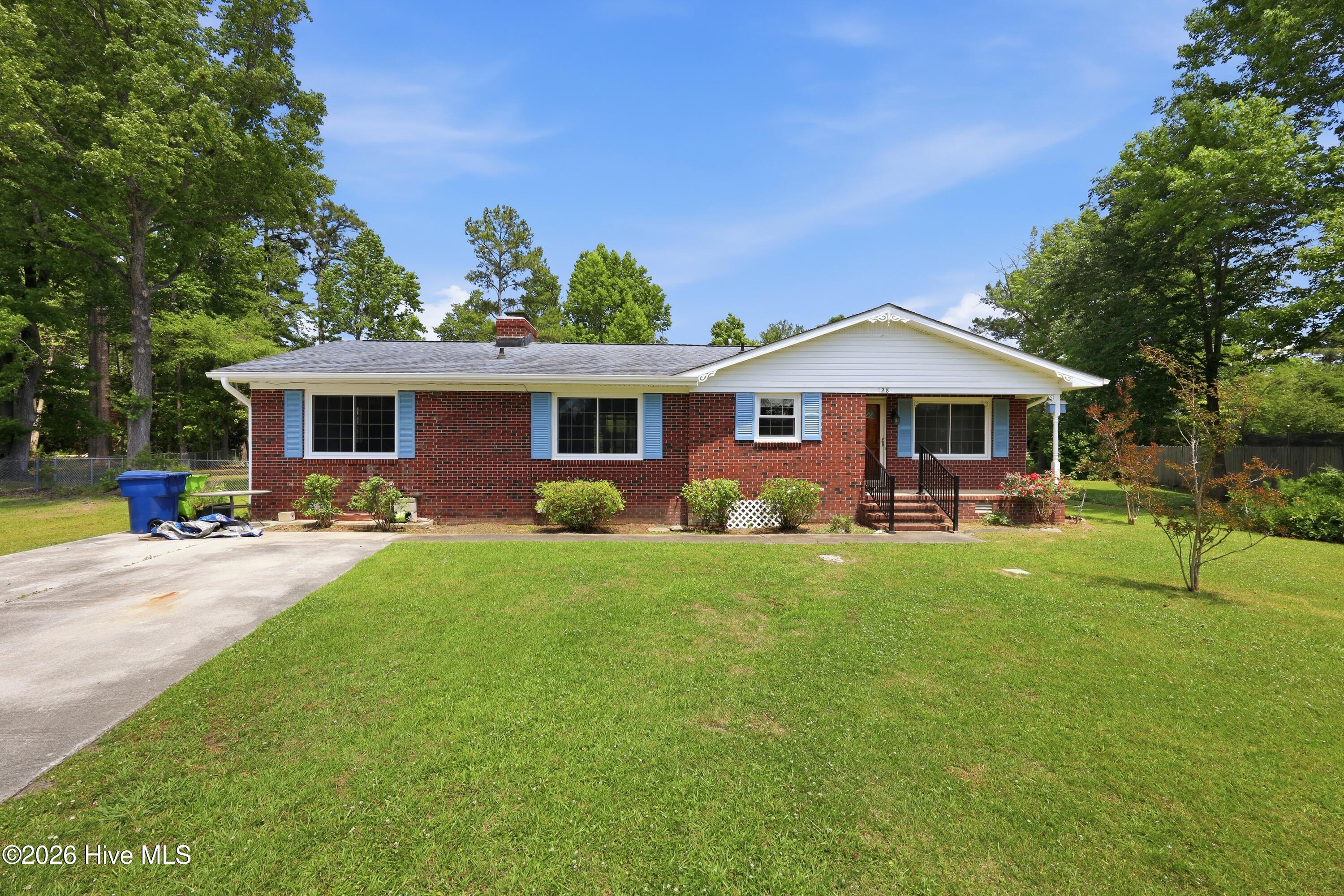 Homes for sale in Havelock, NC | 128 Daniels Ct, Havelock, NC 28532 | MLS# 100575751