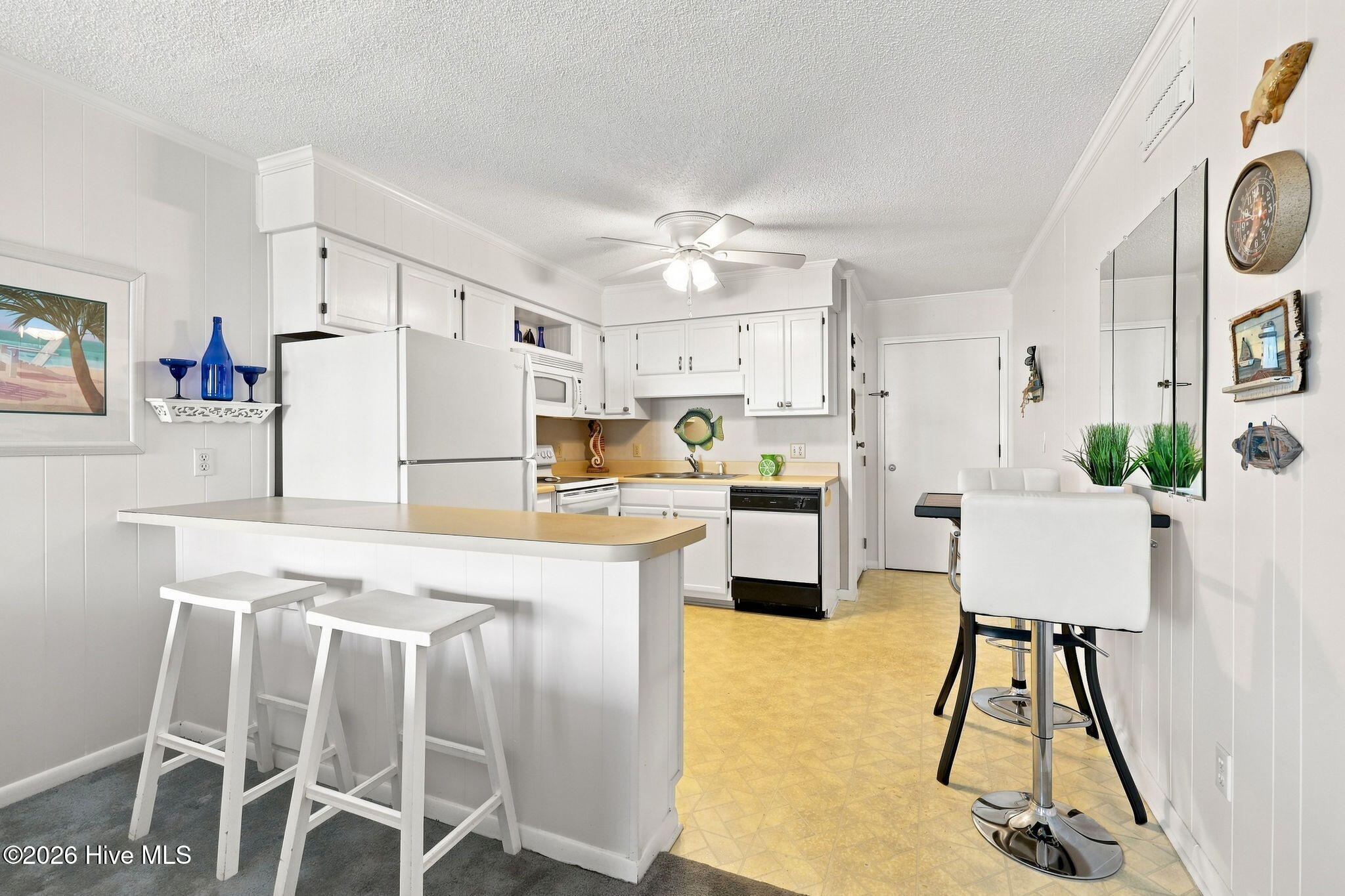 301 Commerce Way 