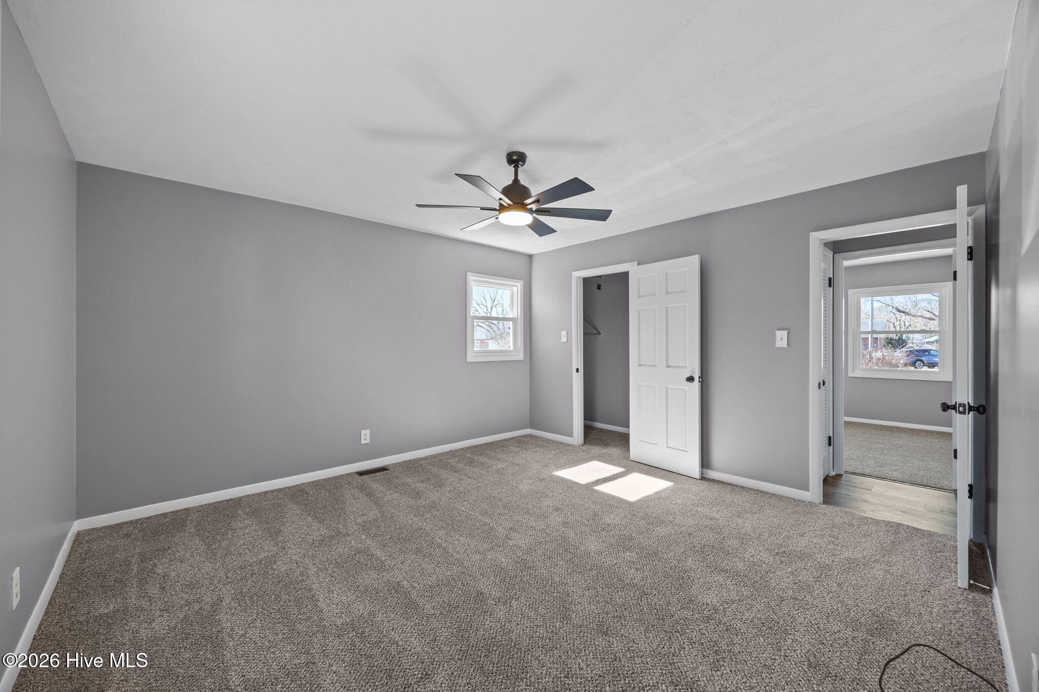 100553623 | Photo 34