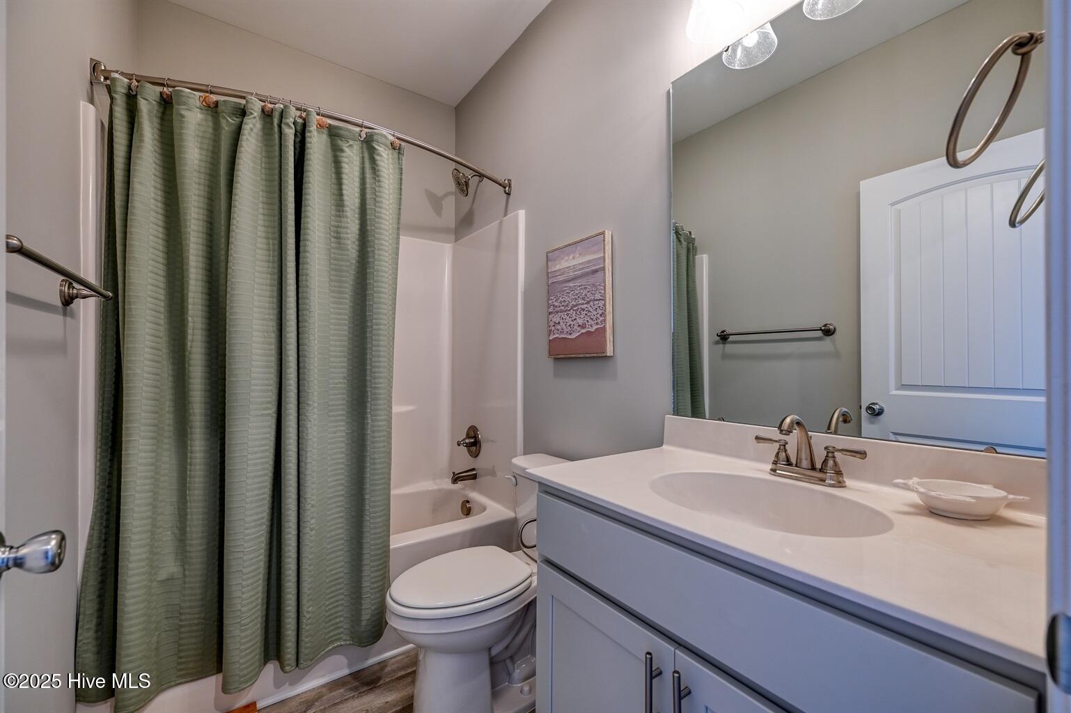 100521867 | Photo 34