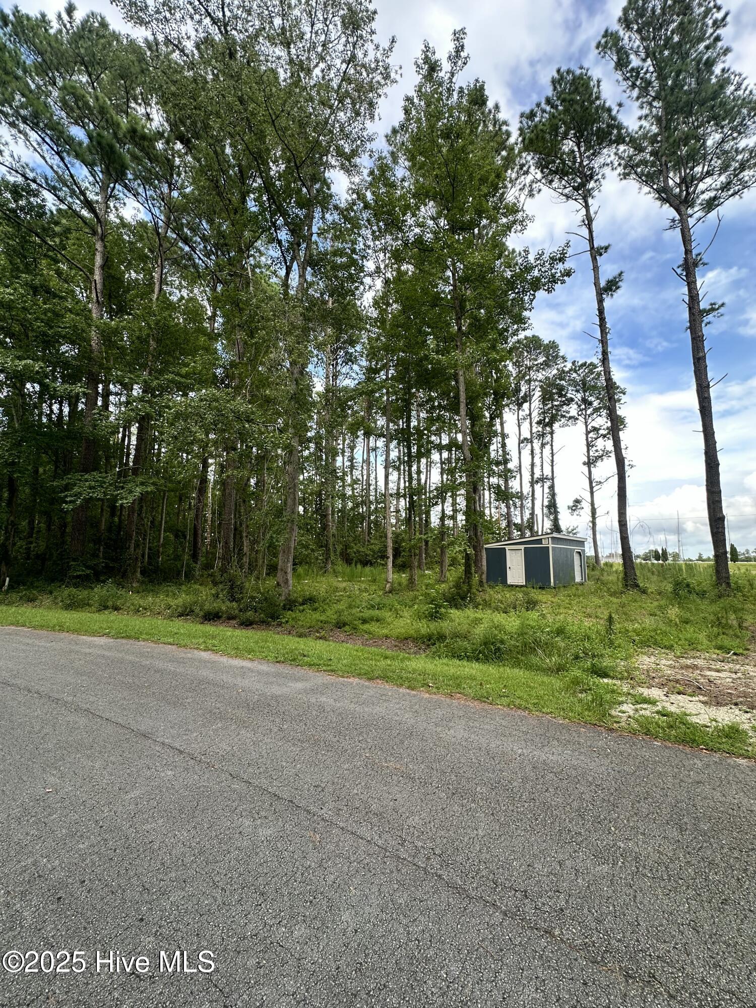 690 Oriental Road, Oriental, NC, 28571