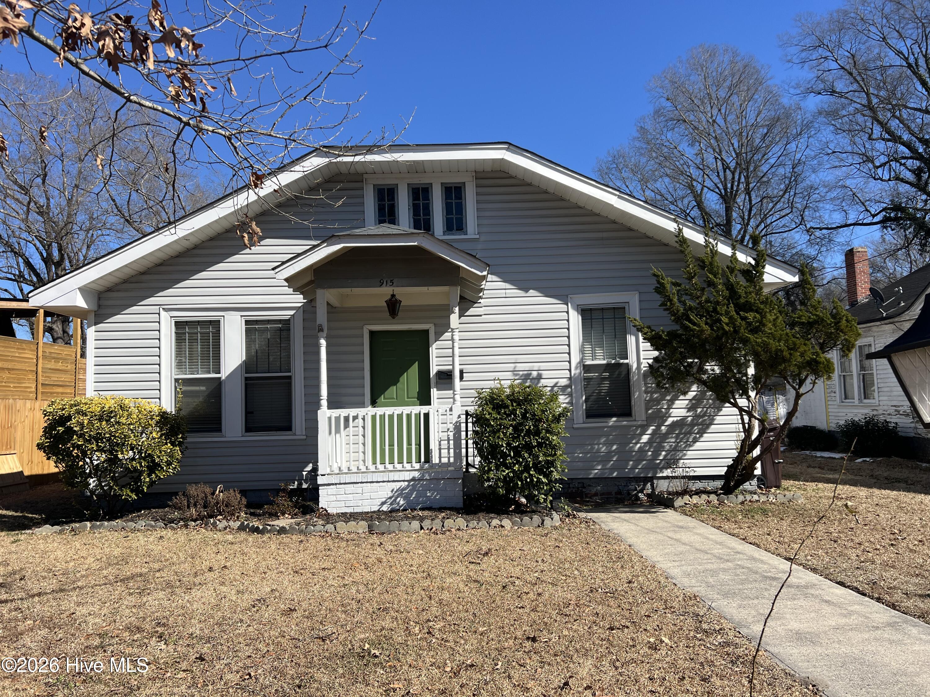 915 Saint David Street