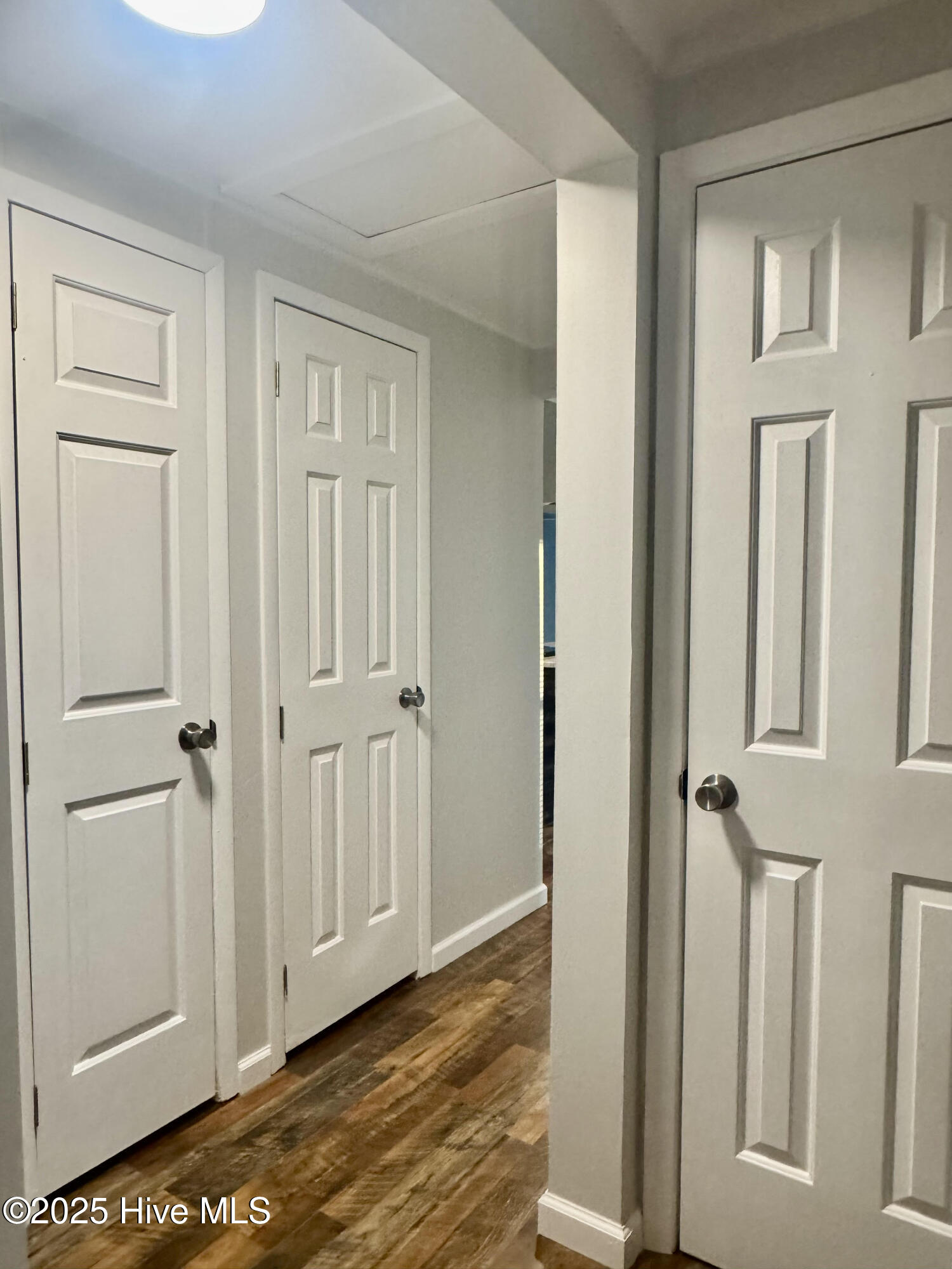 100546285 | Photo 26