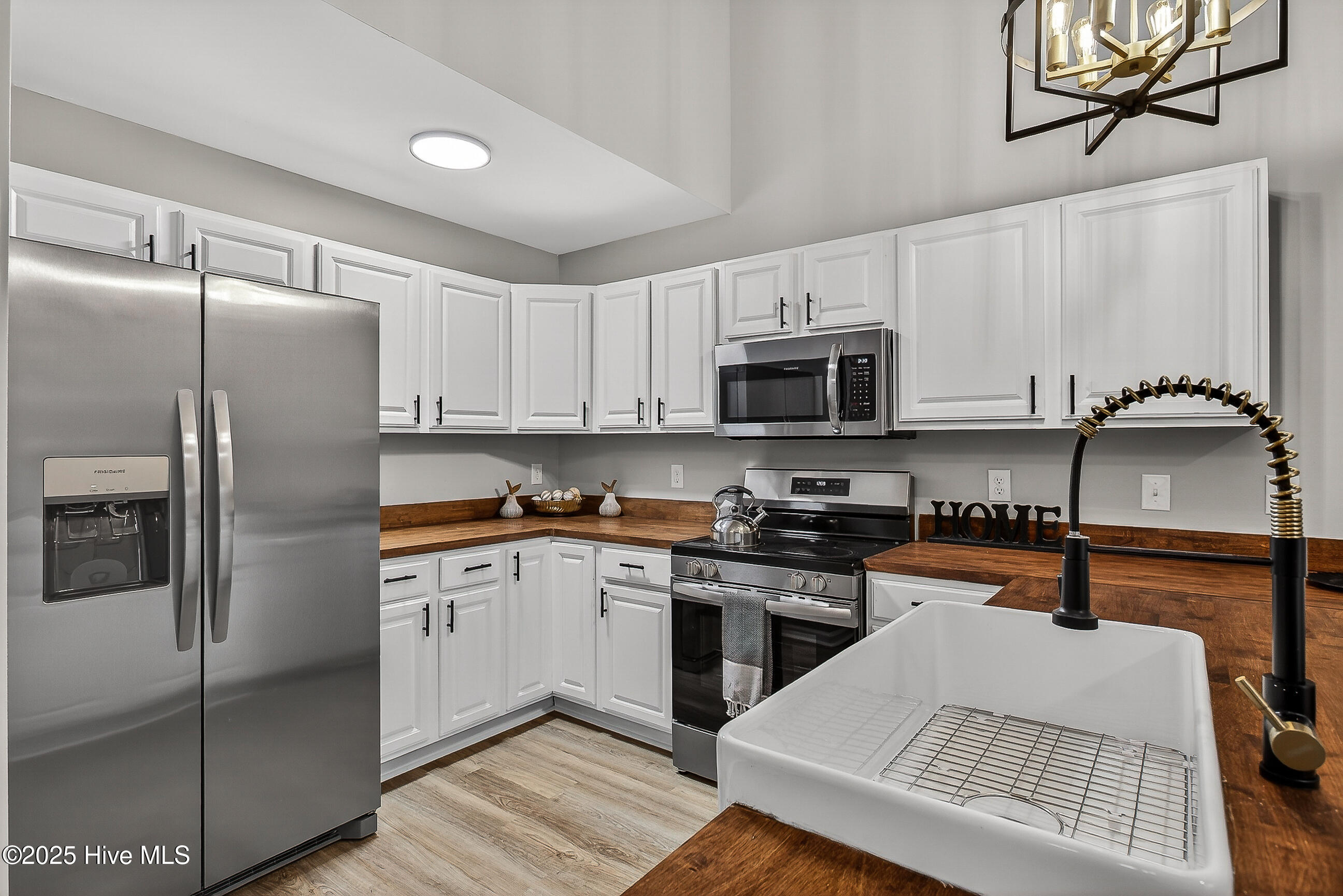 100546231 | Photo 11