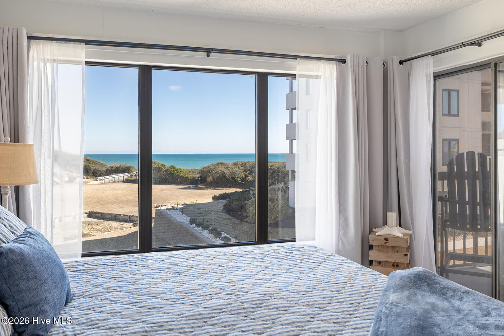 100562169 | Photo 20