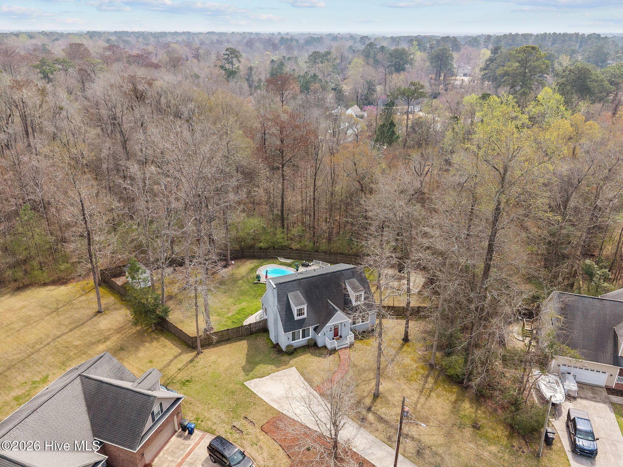 100560043 | Photo 58