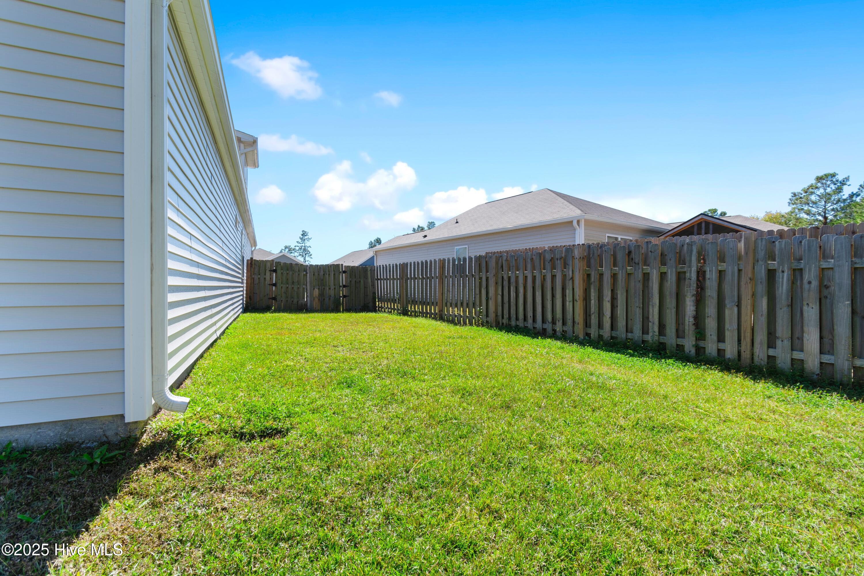 100537510 | Photo 55