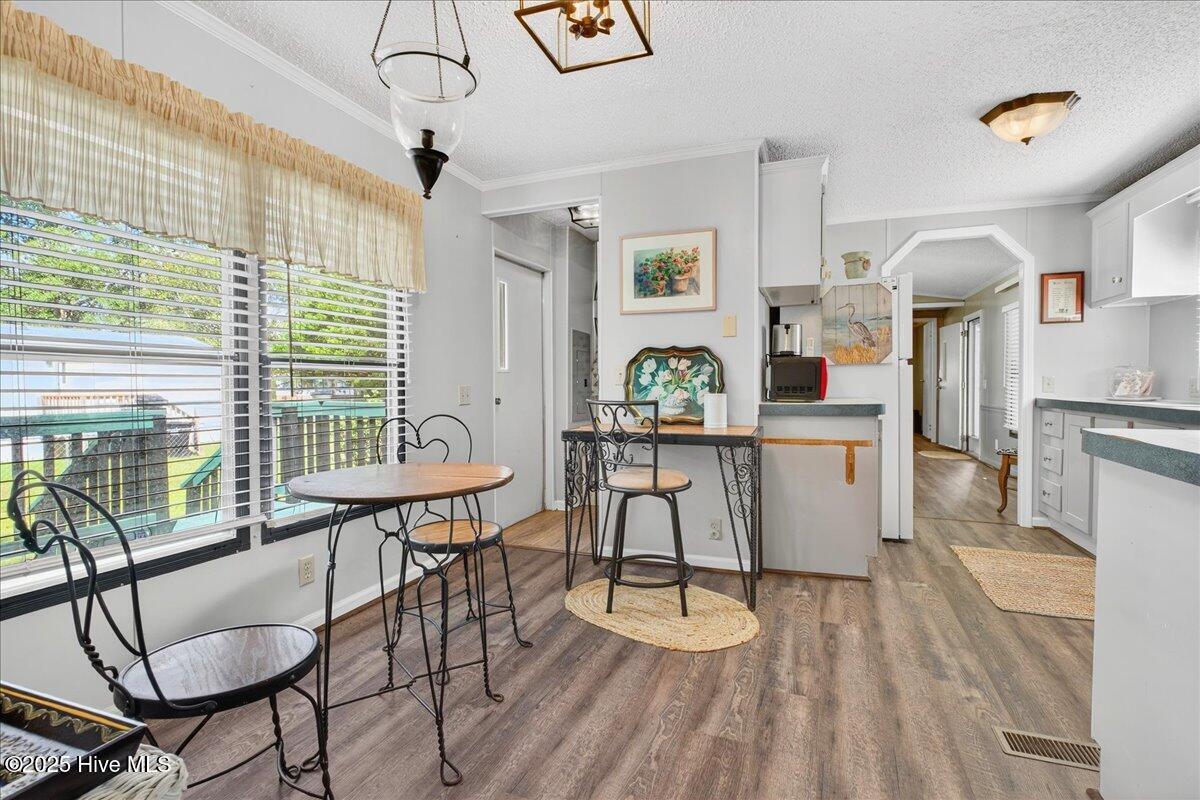 100534395 | Photo 19