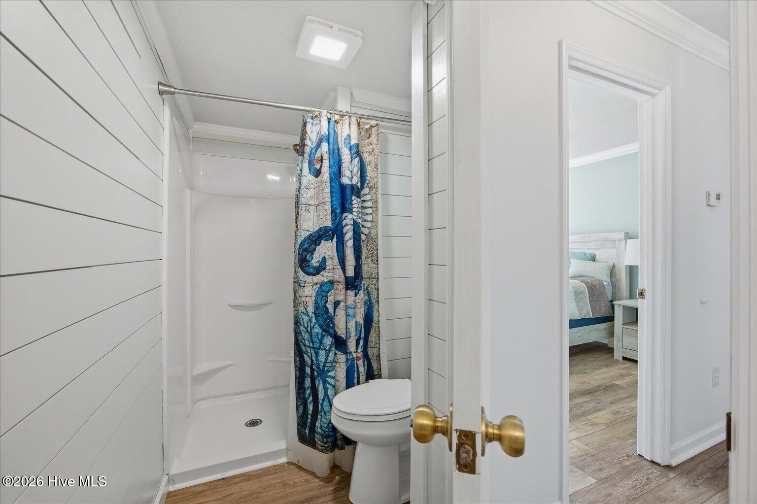 100570154 | Photo 56