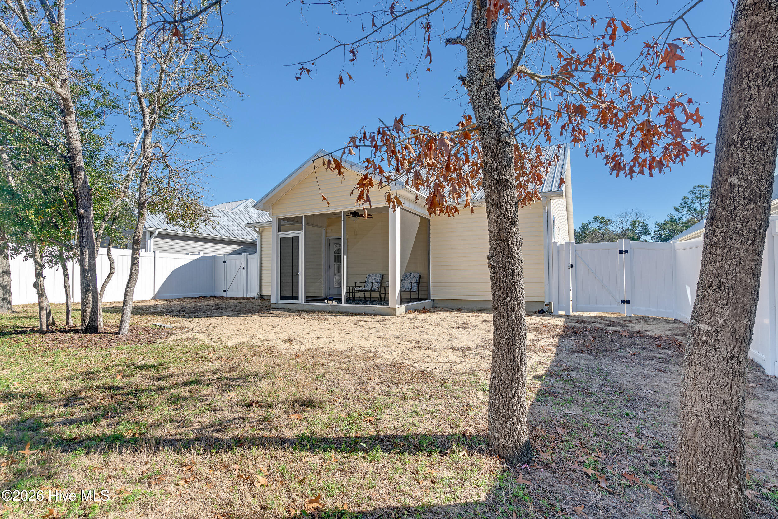 100549984 | Photo 31