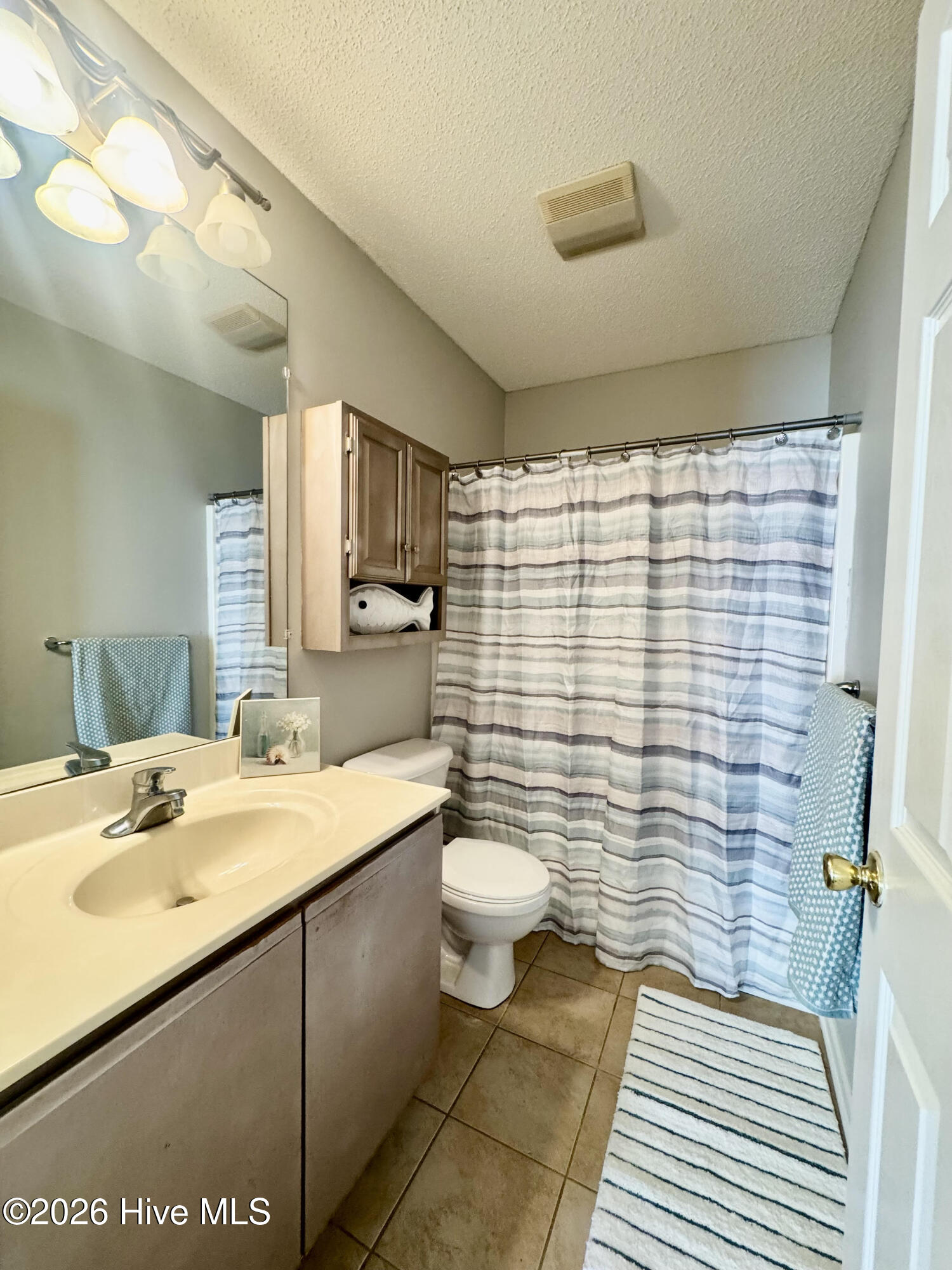 100568678 | Photo 13