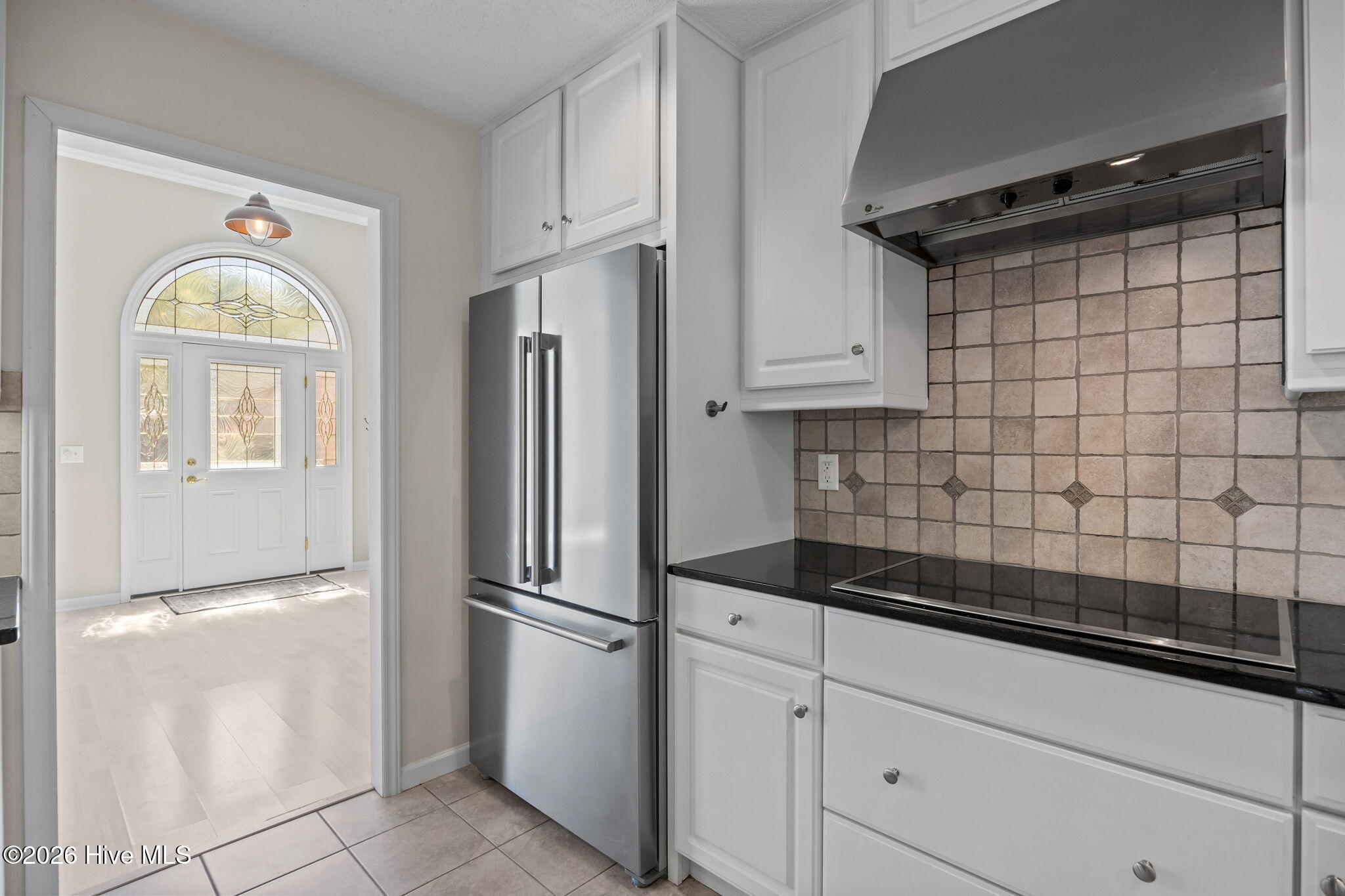 100565188 | Photo 16