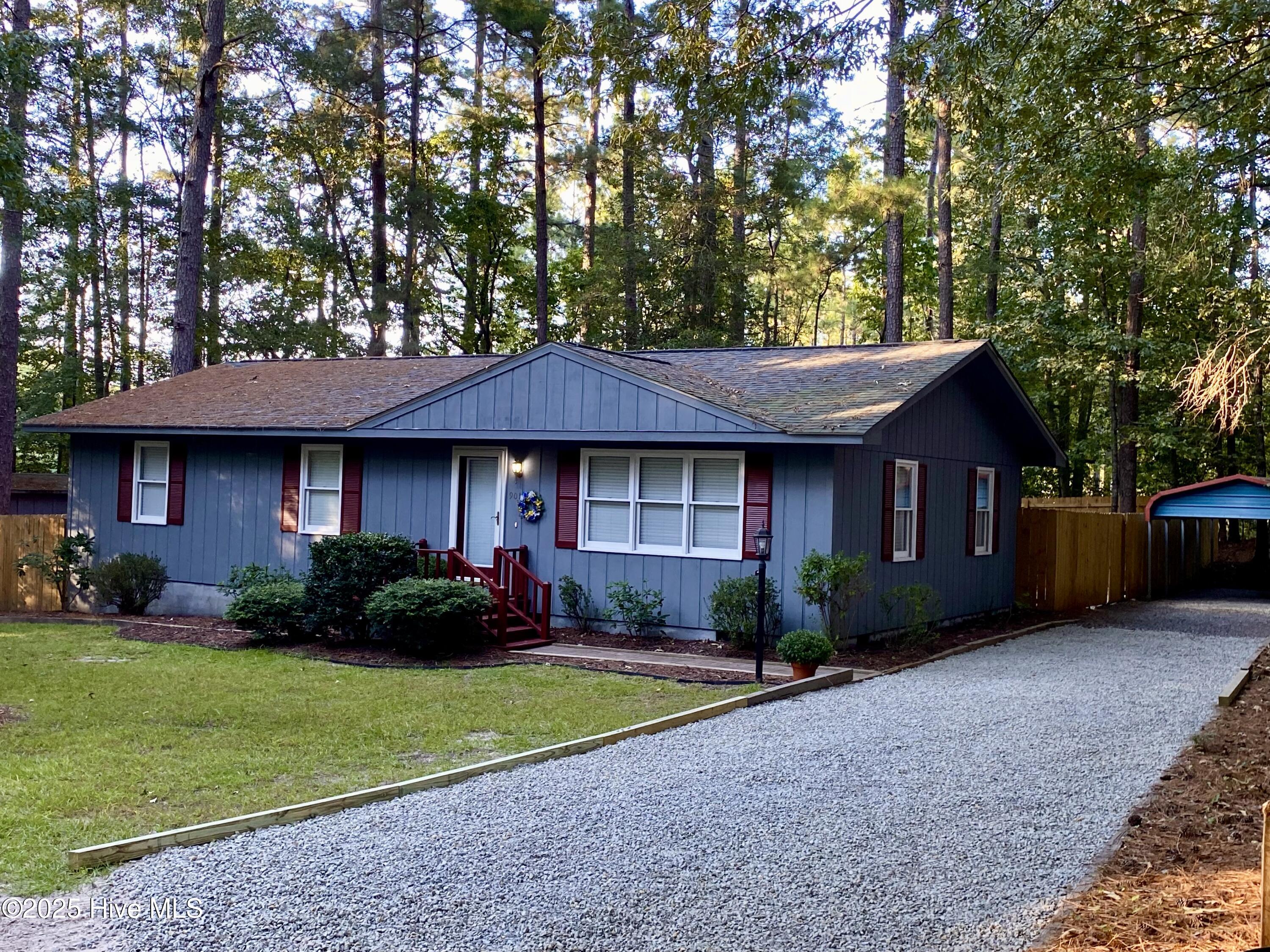 901 Heather Trail
