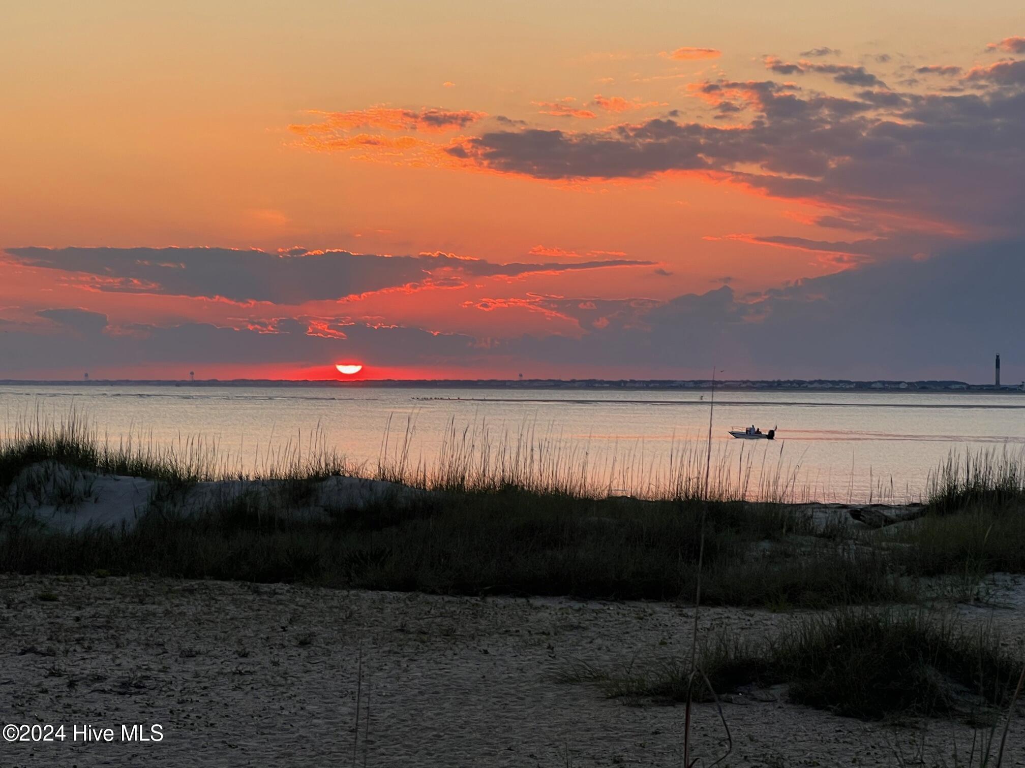 100526759 | Photo 71