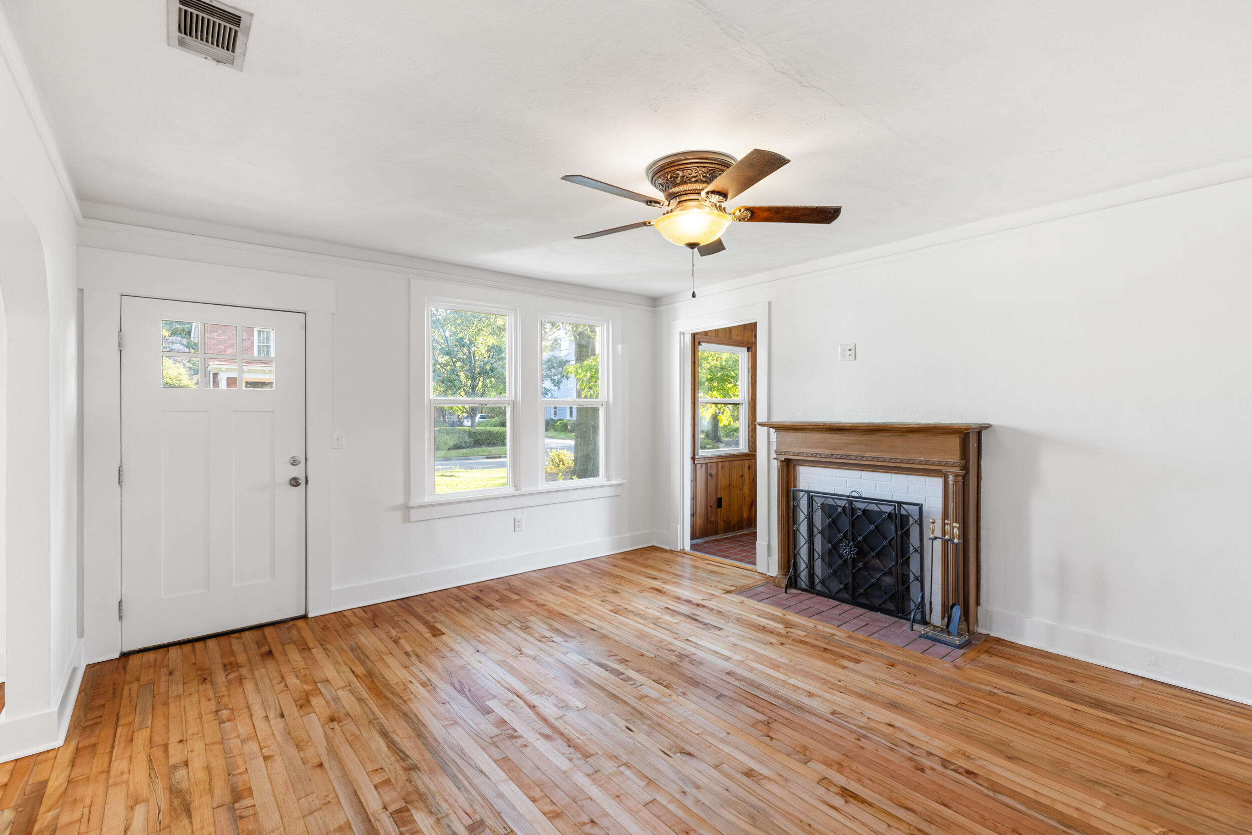2025-08-27_2632_ramond_ave-srm-08