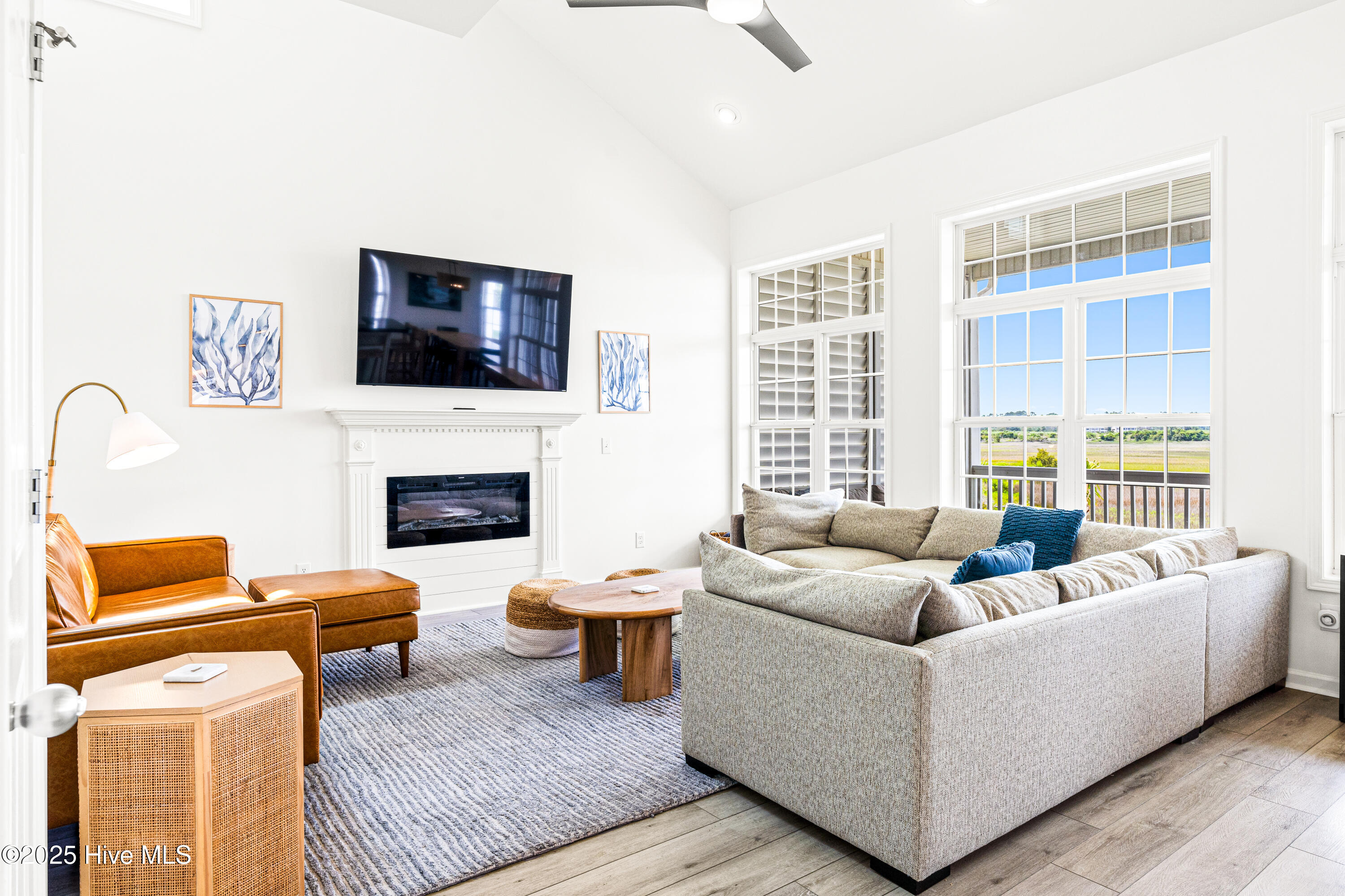 100510863 | Photo 18