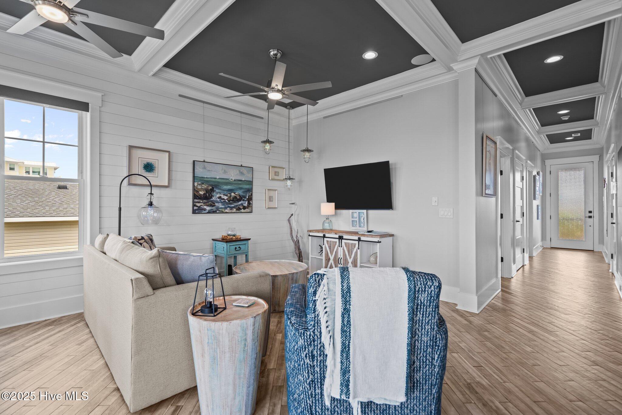 100514029 | Photo 20