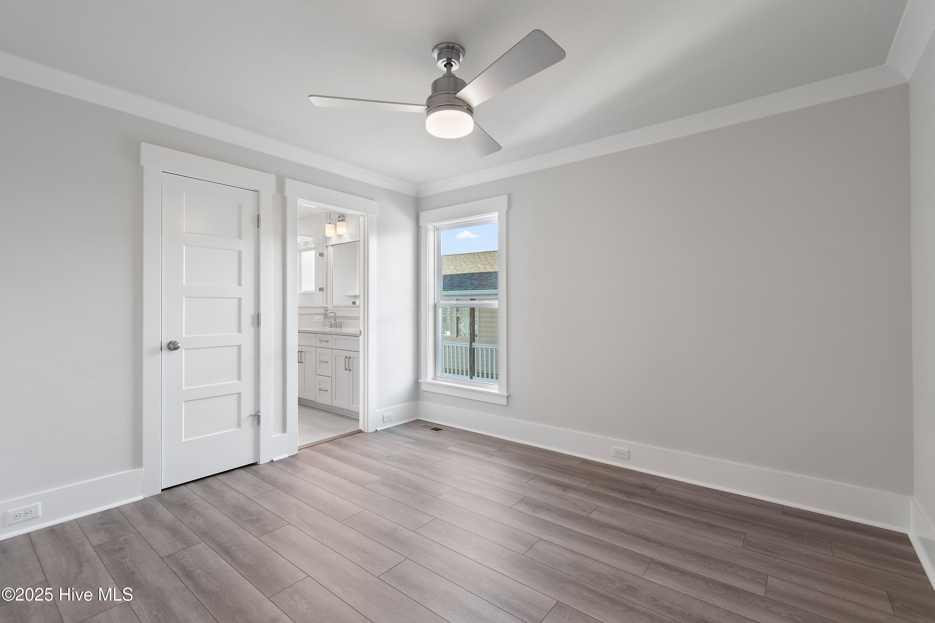 100511699 | Photo 73