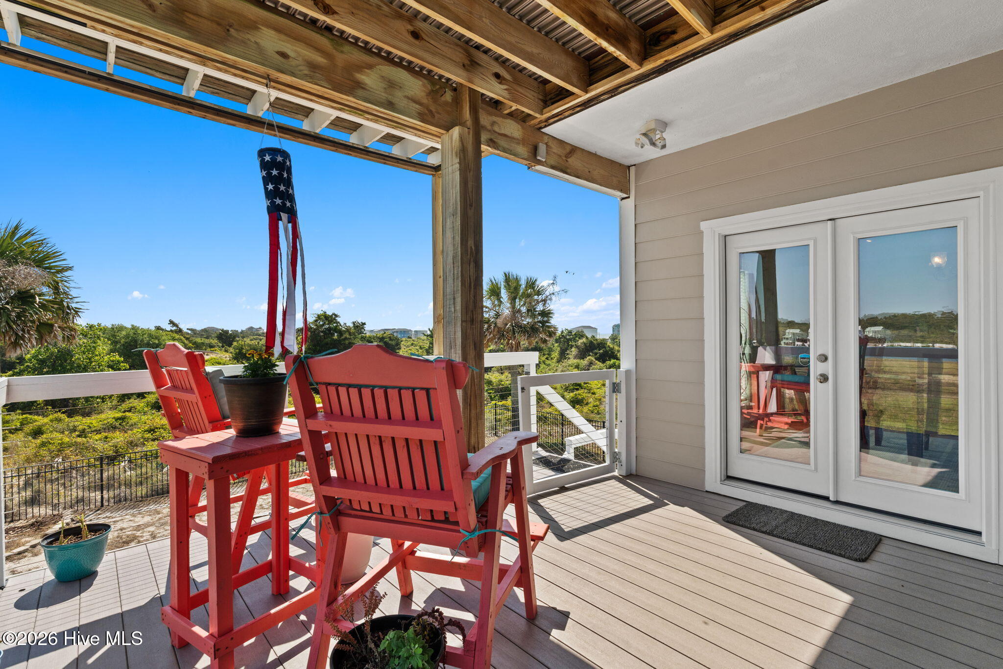 100561673 | Photo 57